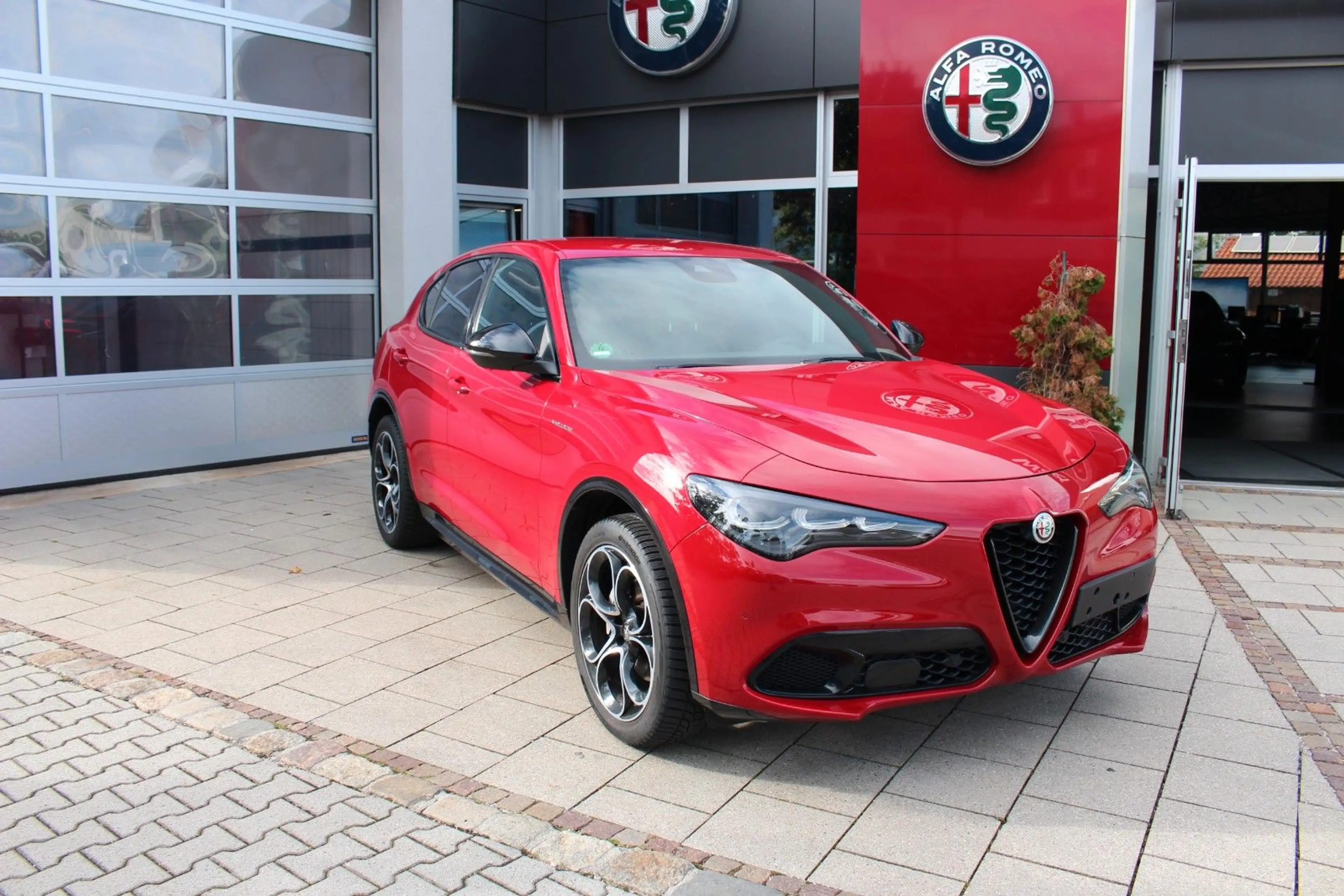 Alfa Romeo Stelvio Veloce Q4 Premium Paket /Matrix-LED — photo 3