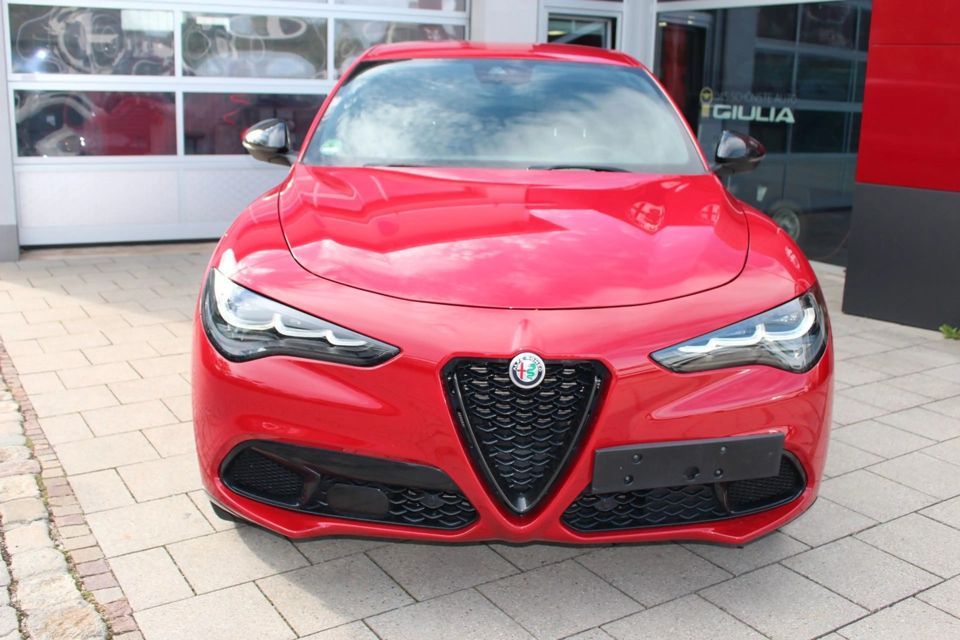 Alfa Romeo Stelvio Veloce Q4 Premium Paket /Matrix-LED — photo 2
