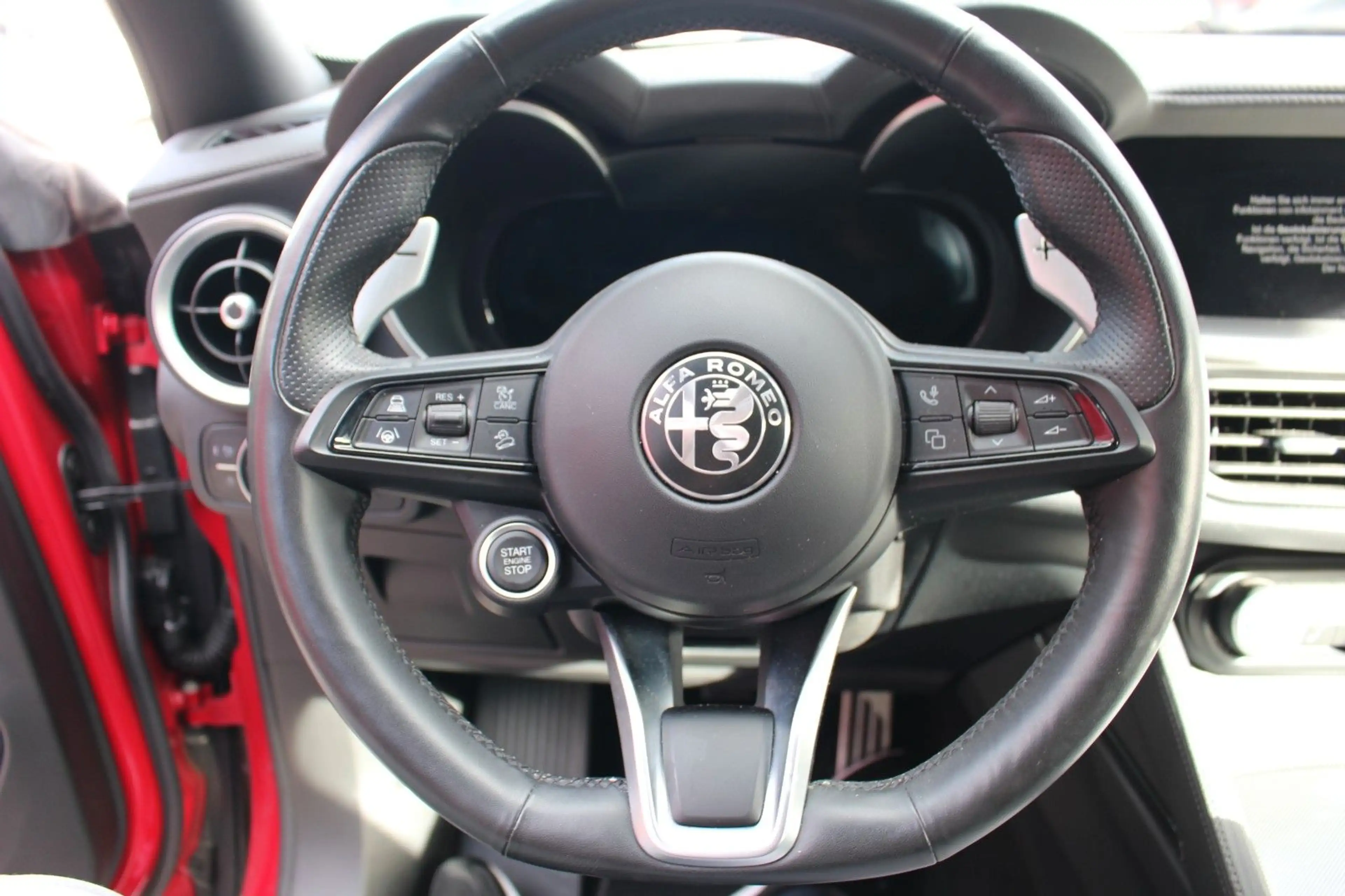 Alfa Romeo Stelvio Veloce Q4 Premium Paket /Matrix-LED — photo 13