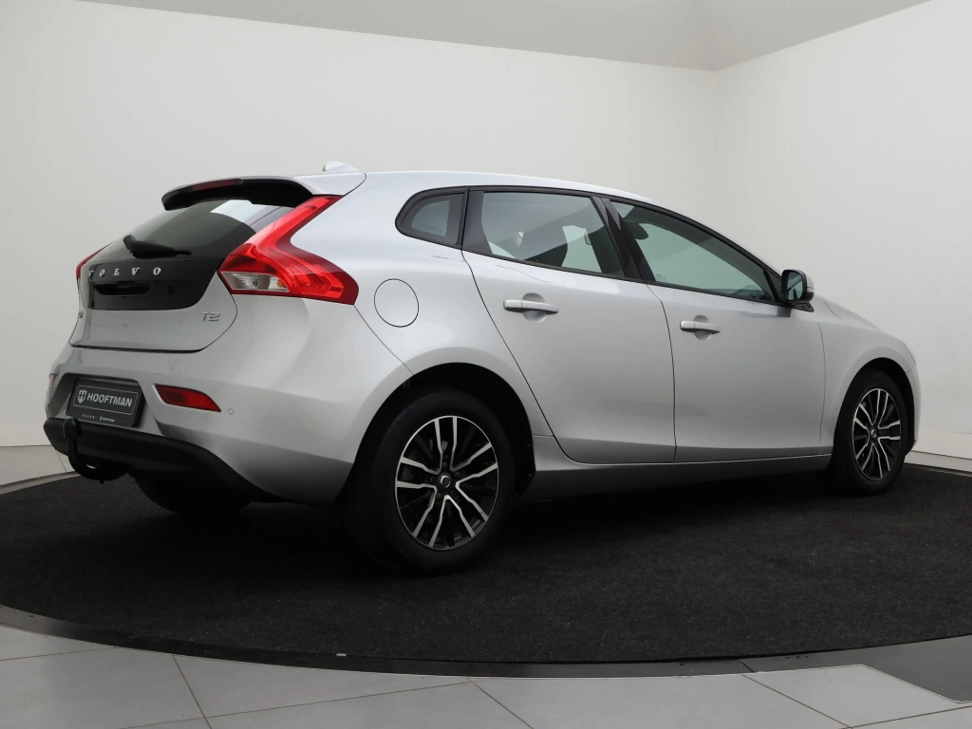 Volvo V40 T2 AUT(6) NORDIC+ STANDKACHEL NAVI FULL-LED BLUETO — photo 3