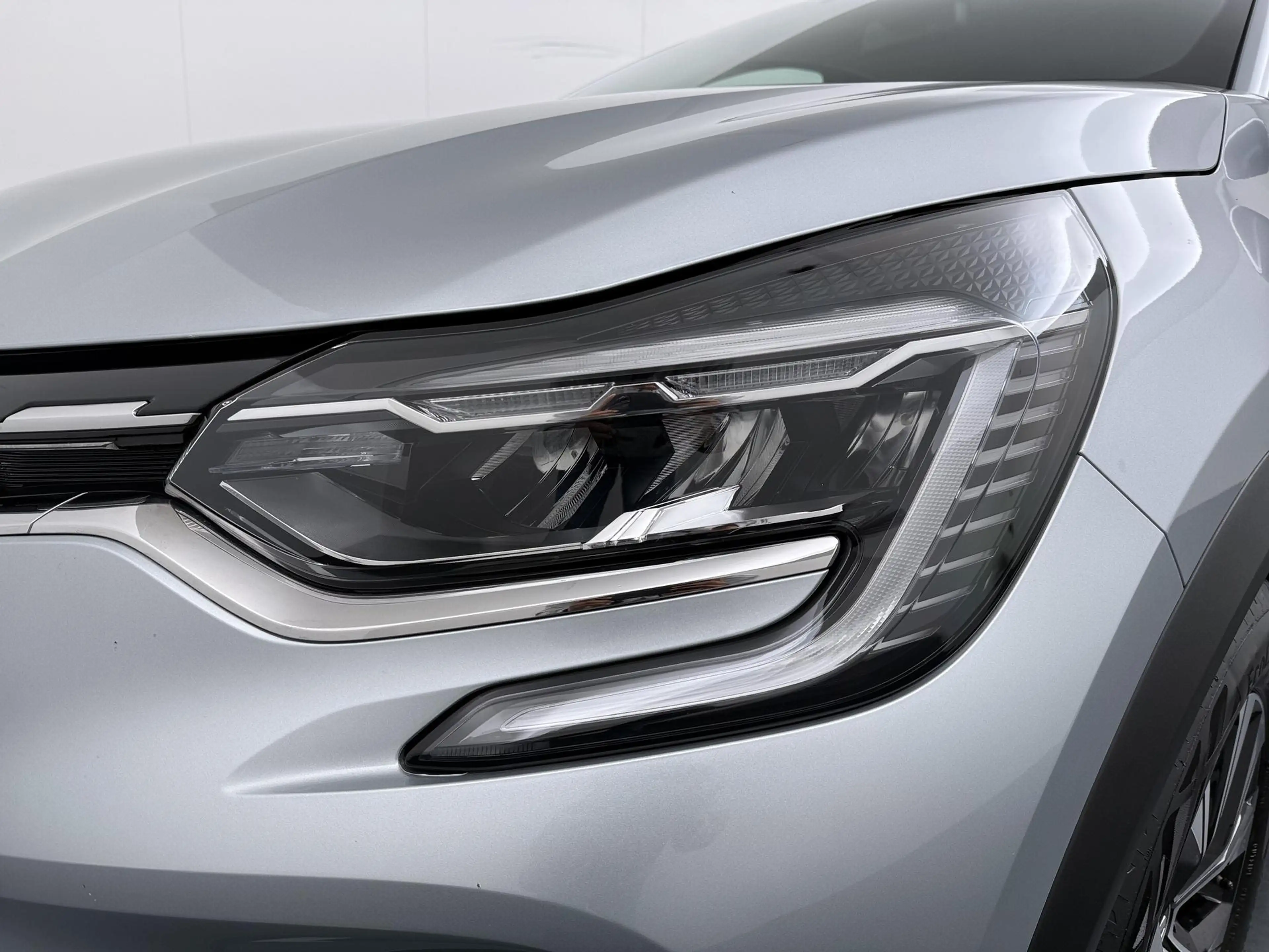 Renault Captur techno TCe 90 | Trekhaak | Groot navigatie | Achte — photo 15