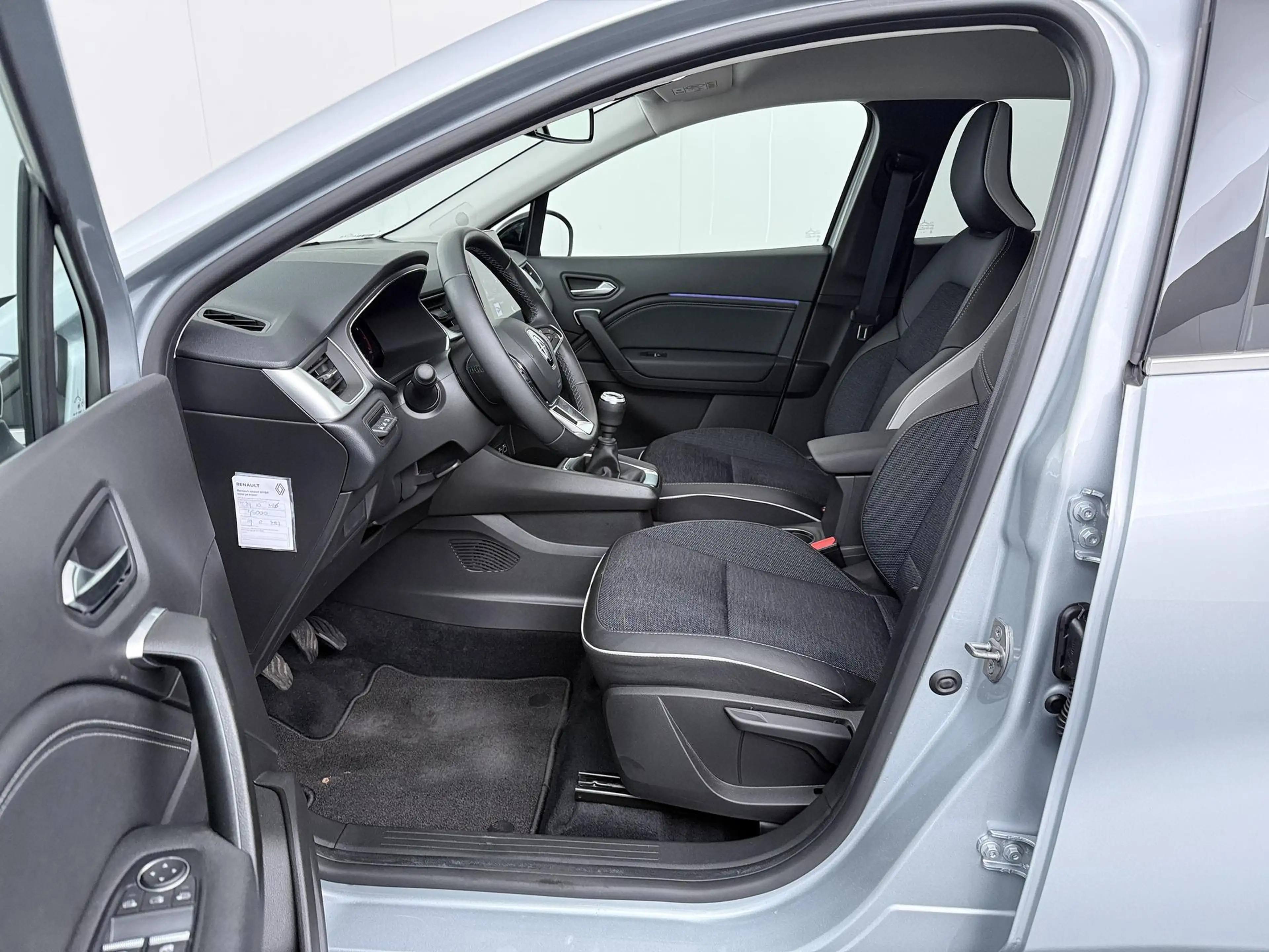 Renault Captur techno TCe 90 | Trekhaak | Groot navigatie | Achte — photo 13