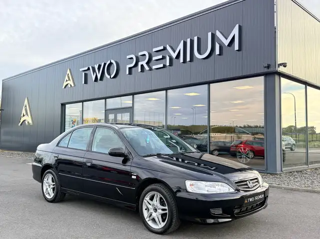 Honda Accord 1.8i 16v VTEC LS 136CV CLIMATISATION INTERIEUR EN VELOUR GARANTIE 12 MOIS