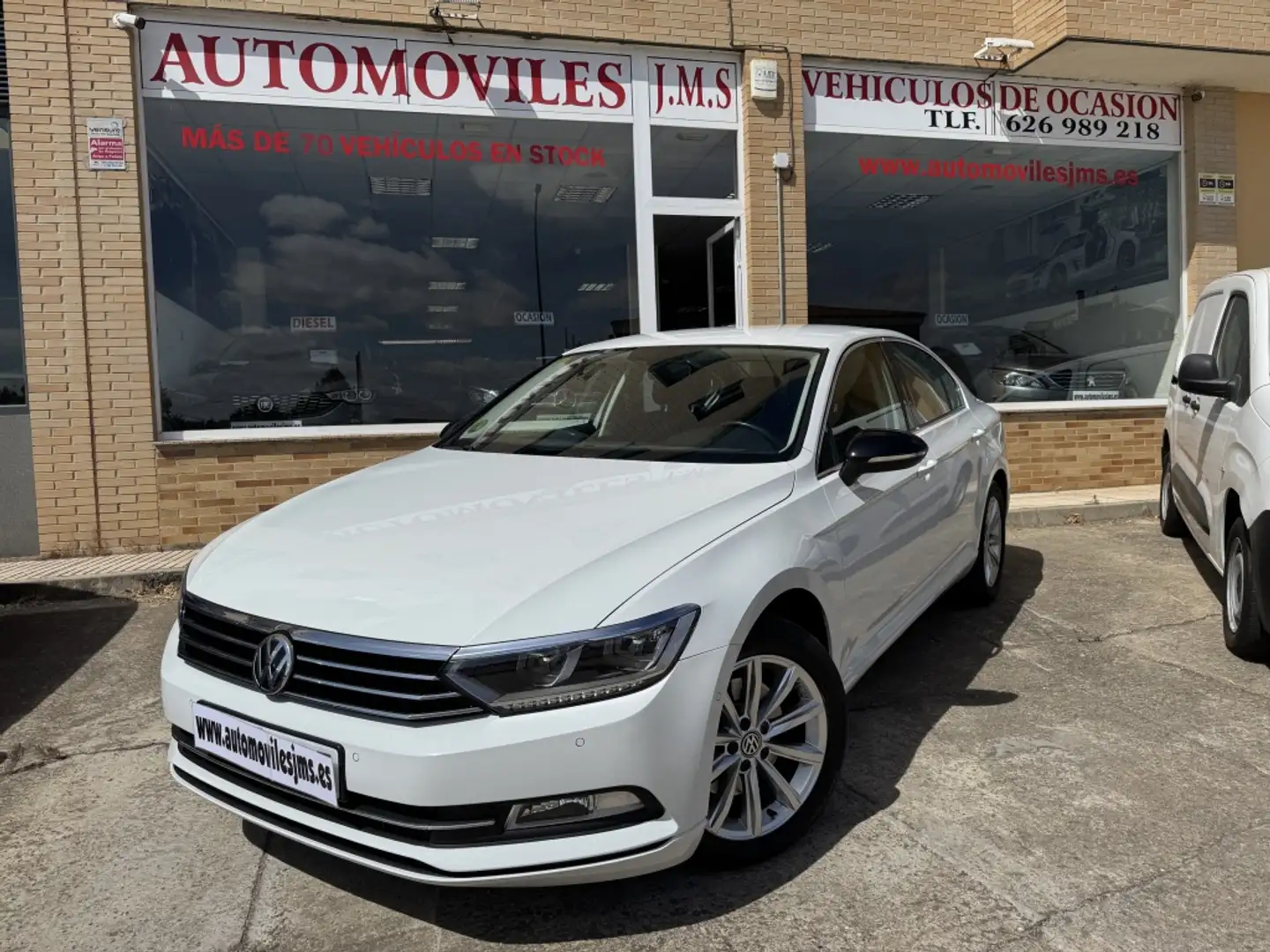 Volkswagen Passat 1.6TDI BMT Bluemotion 88kW Blanc - 1