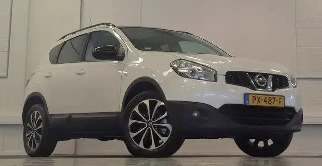 Nissan Qashqai view 2