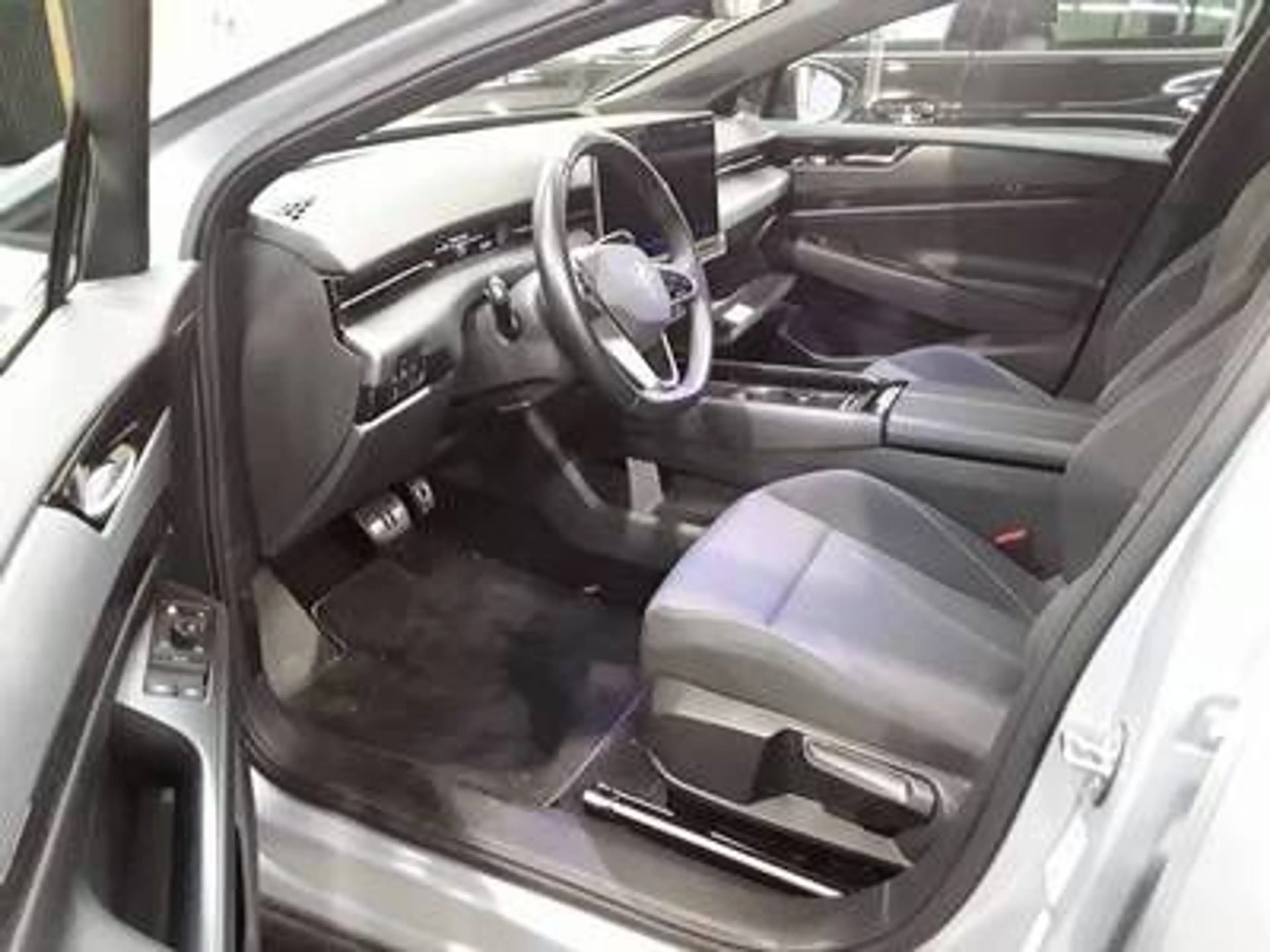 Volkswagen ID.7 Tourer Pro | AHK | LED | NAVI | SITZH. | — photo 4