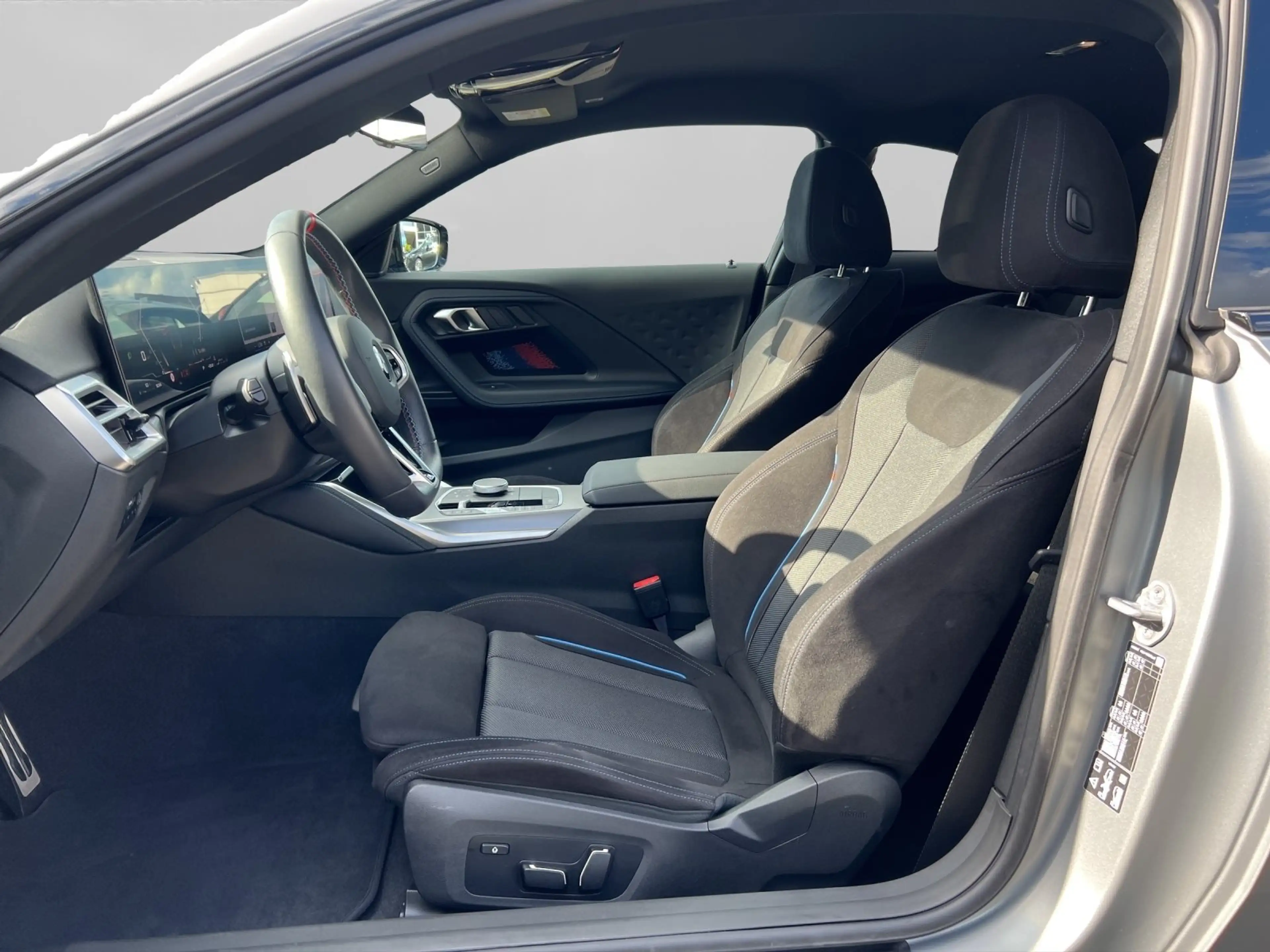BMW 240 M240i xDrive Coupé — photo 7