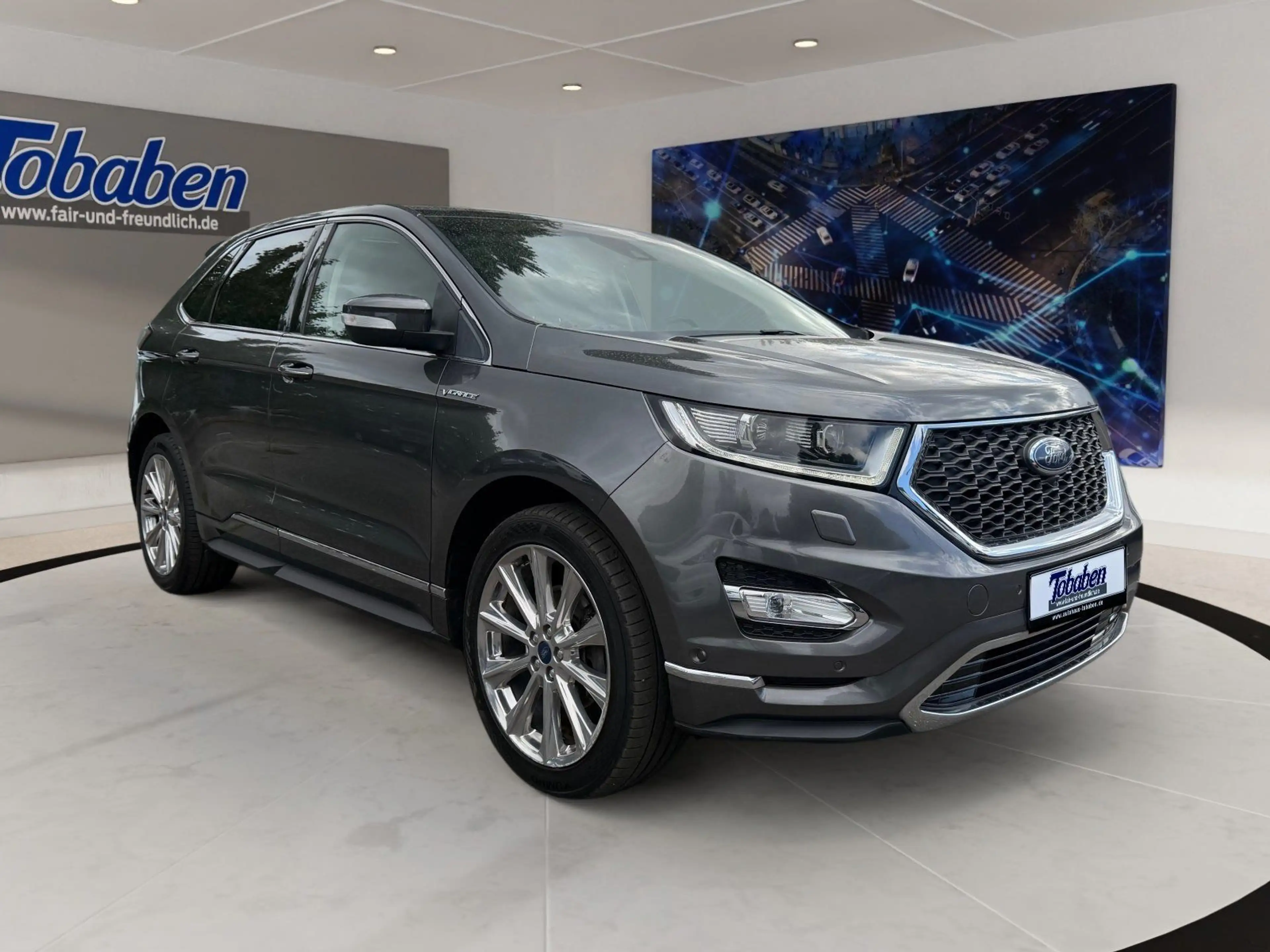 Ford Edge 2.0 TDCi Bi-Turbo Vignale PANO+LEDER+RFK — photo 3