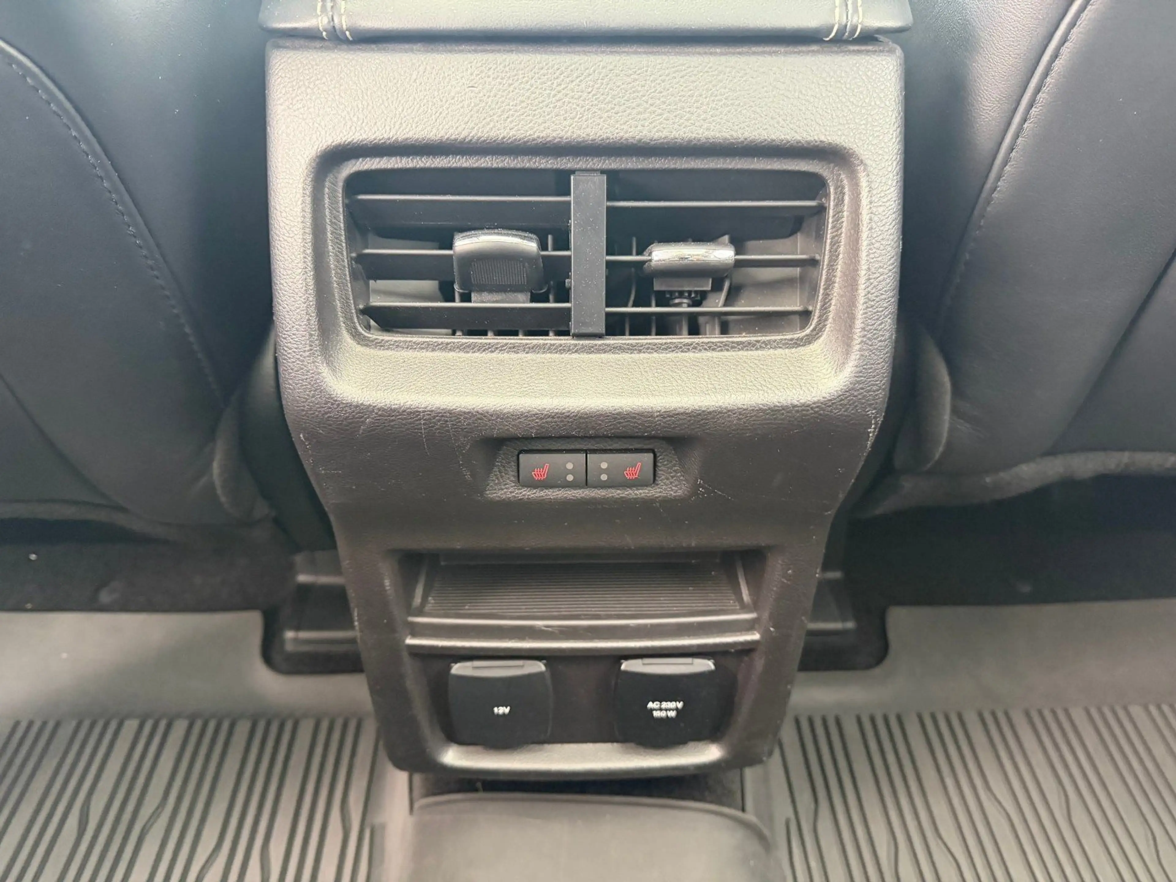 Ford Edge 2.0 TDCi Bi-Turbo Vignale PANO+LEDER+RFK — photo 15