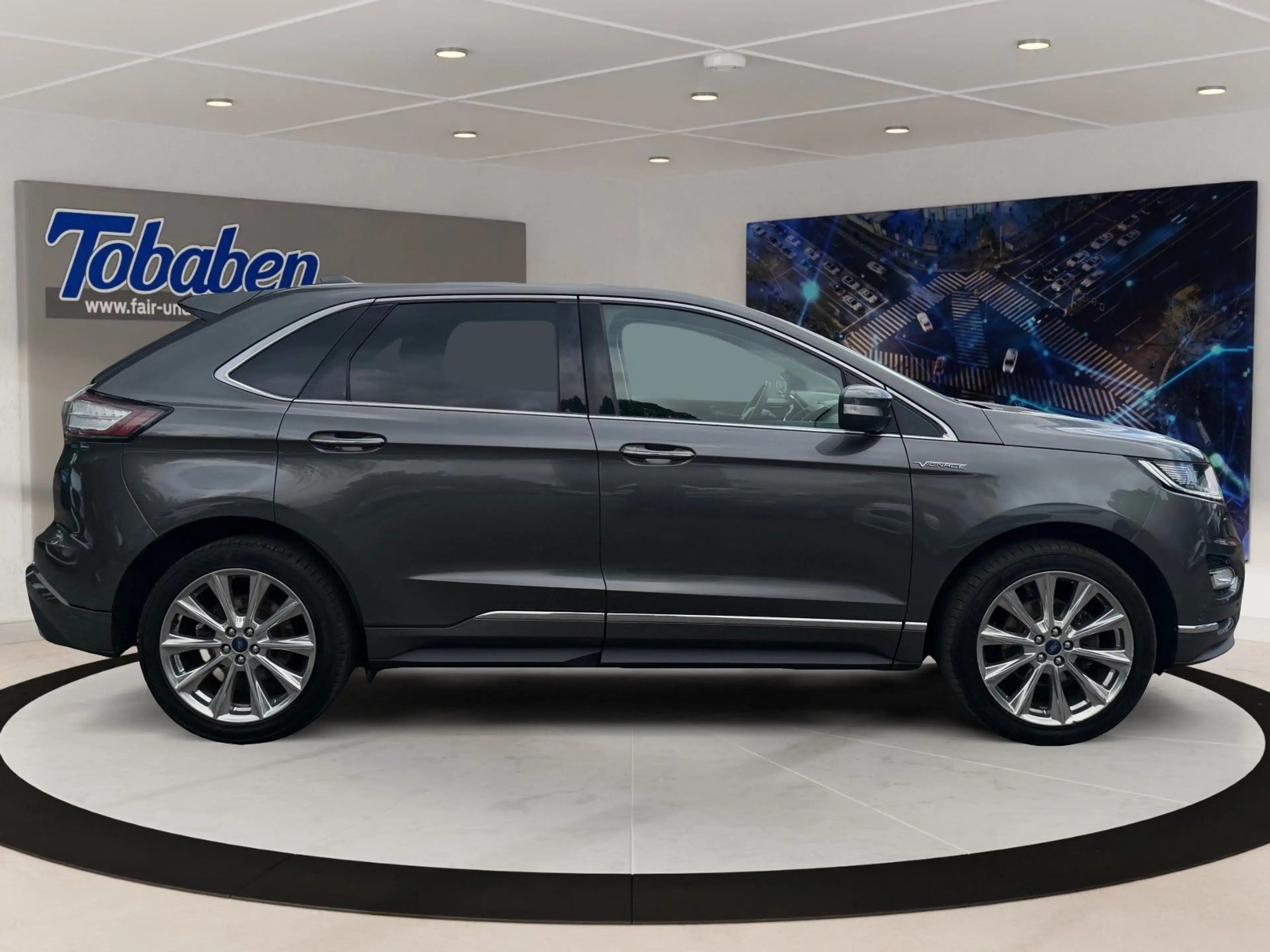 Ford Edge 2.0 TDCi Bi-Turbo Vignale PANO+LEDER+RFK — photo 4
