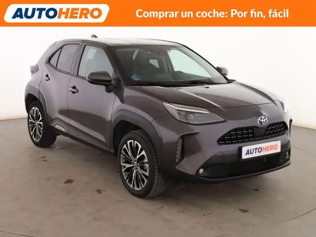 Toyota Yaris Cross view 8
