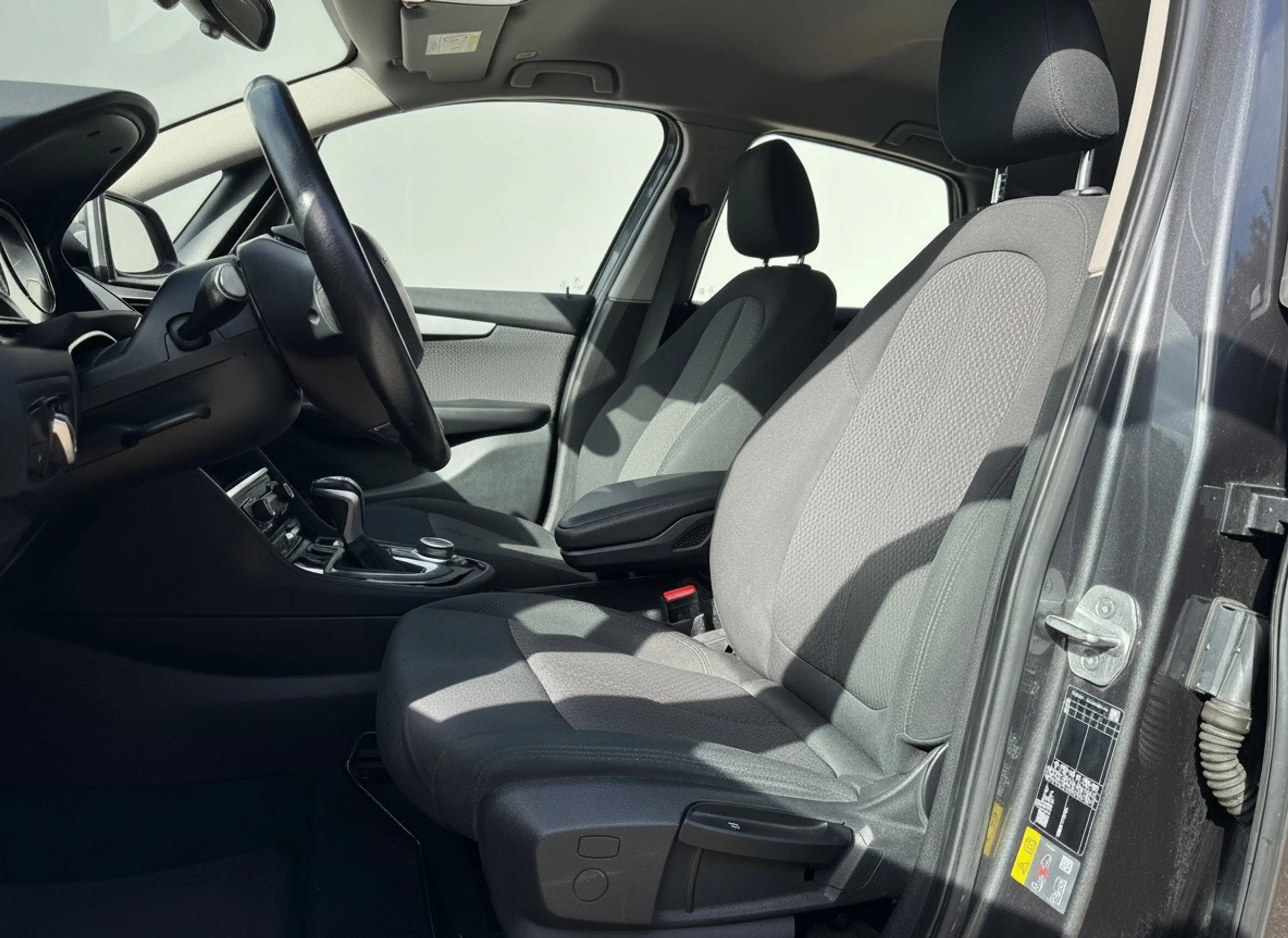BMW 225 2-serie Active Tourer 225xe iPerformance Executive — photo 16