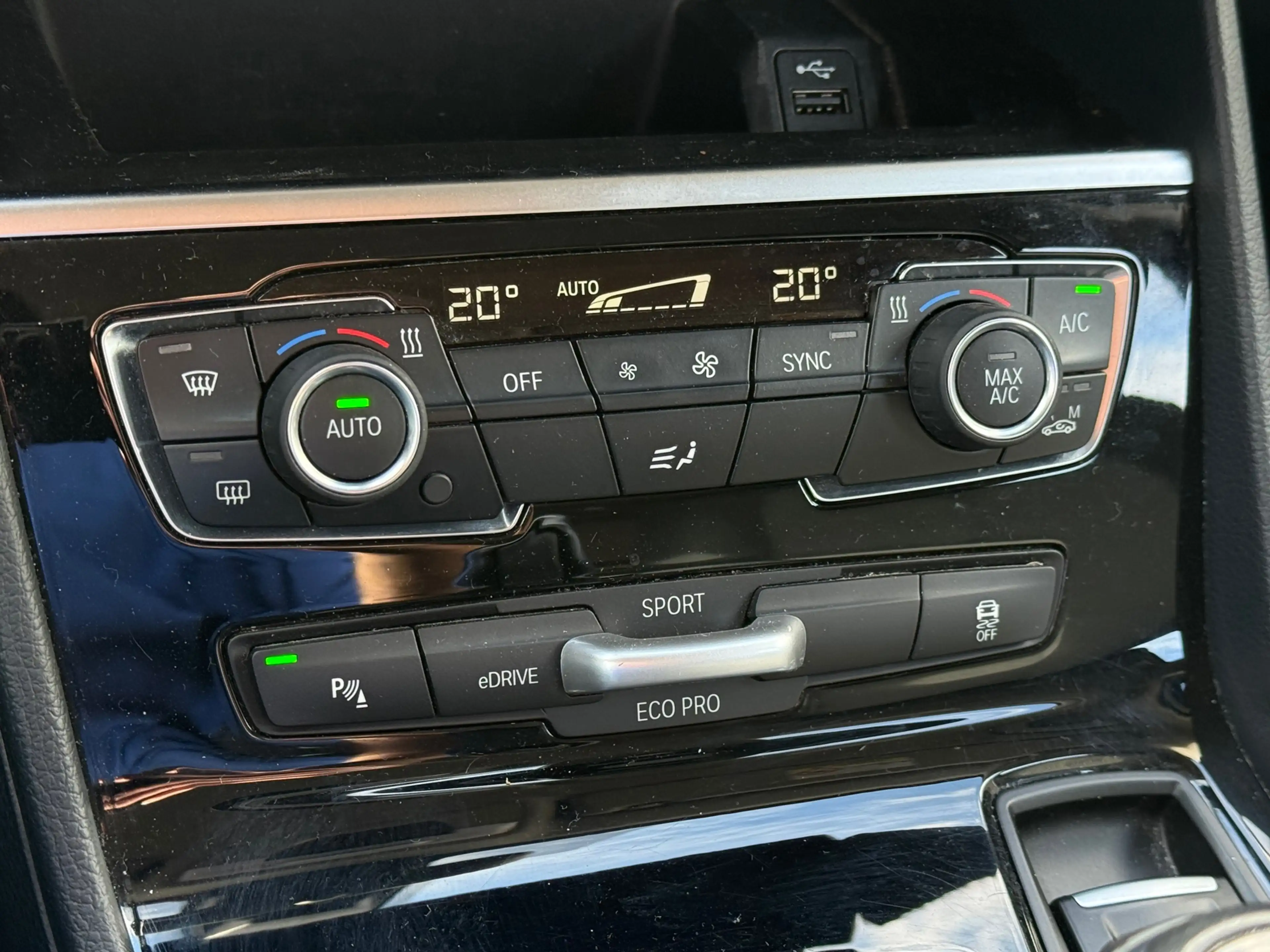 BMW 225 2-serie Active Tourer 225xe iPerformance Executive — photo 20