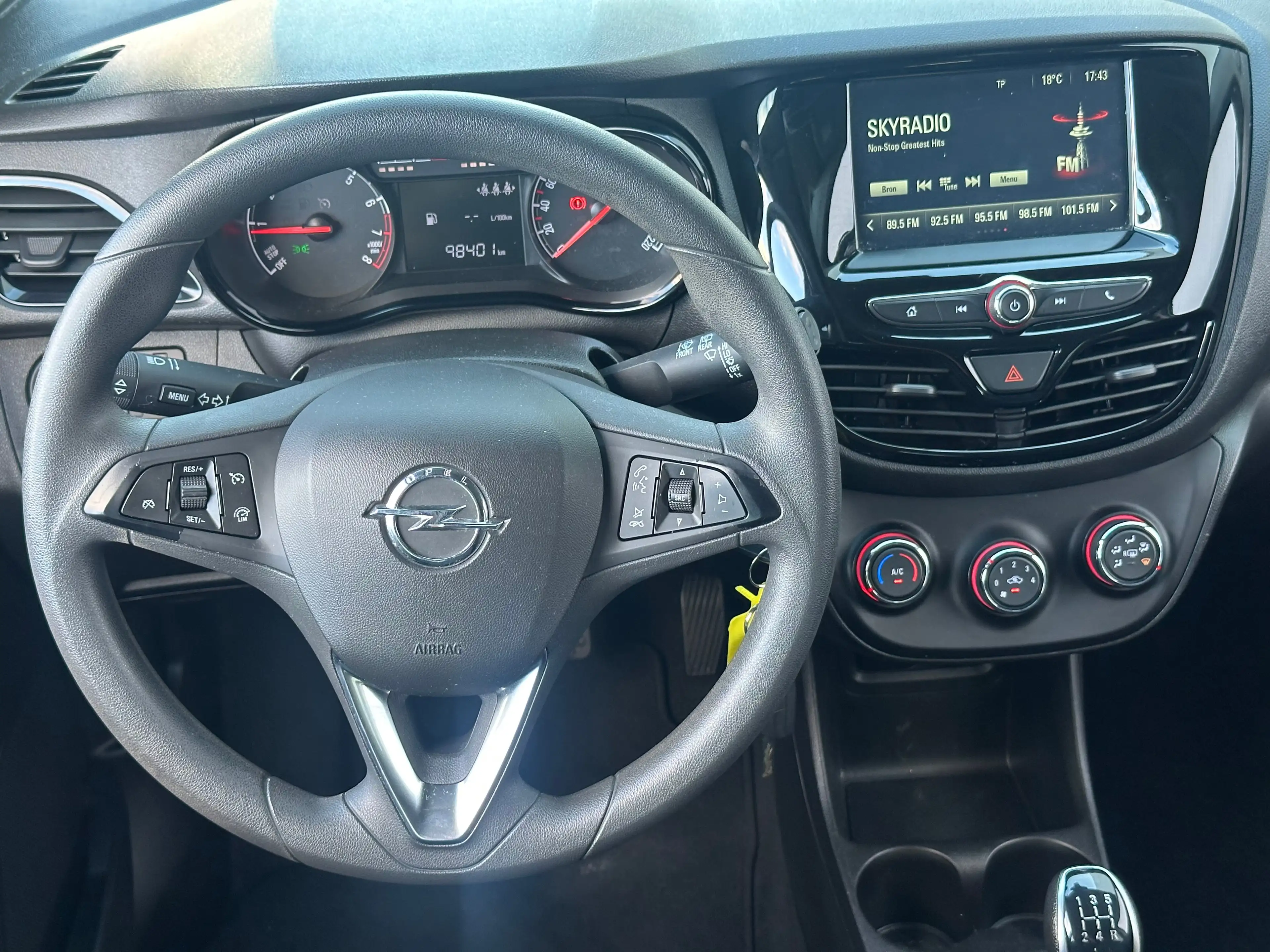 Opel Karl 1.0 Rocks Online Edition — photo 13