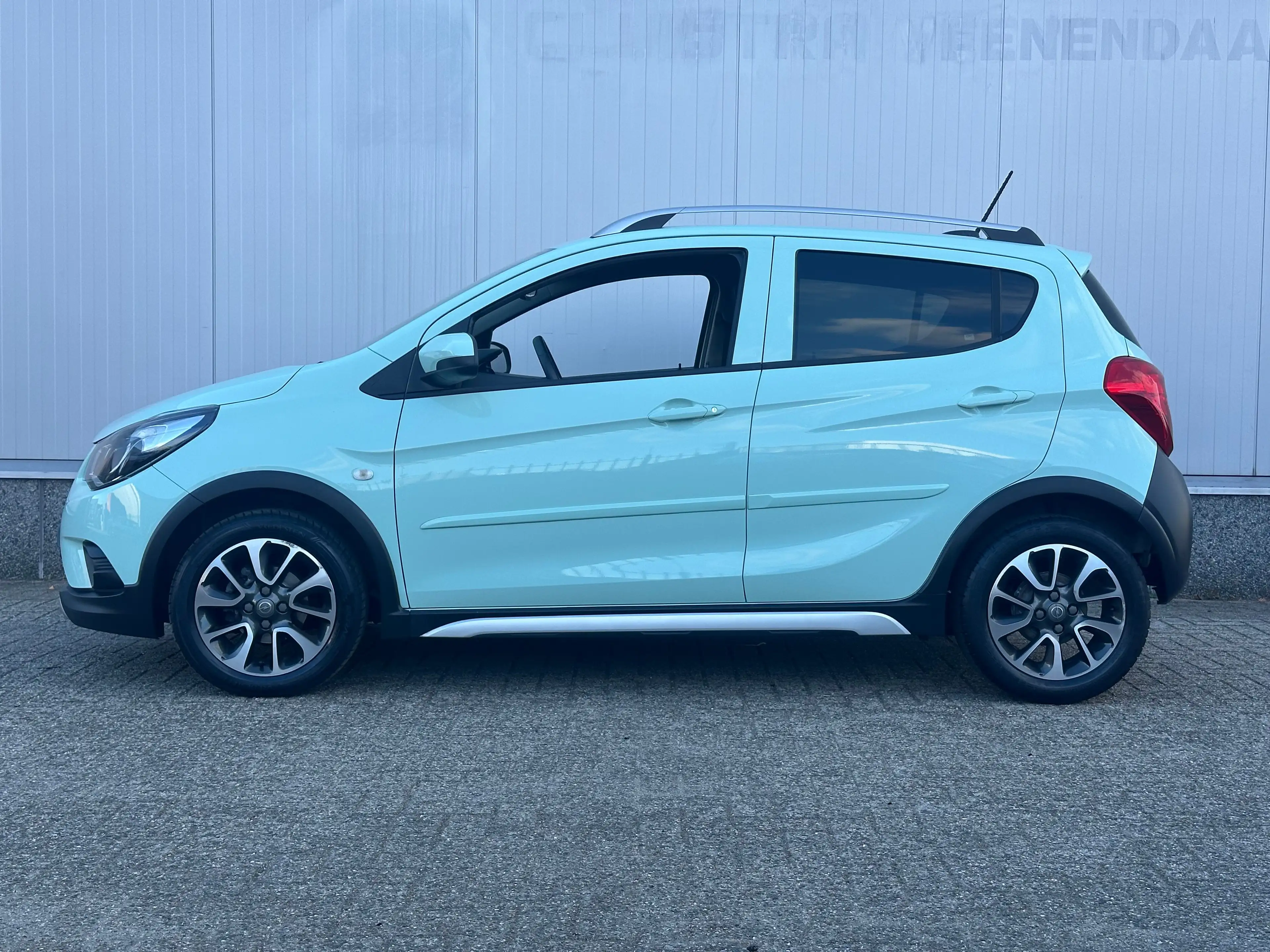 Opel Karl 1.0 Rocks Online Edition — photo 2
