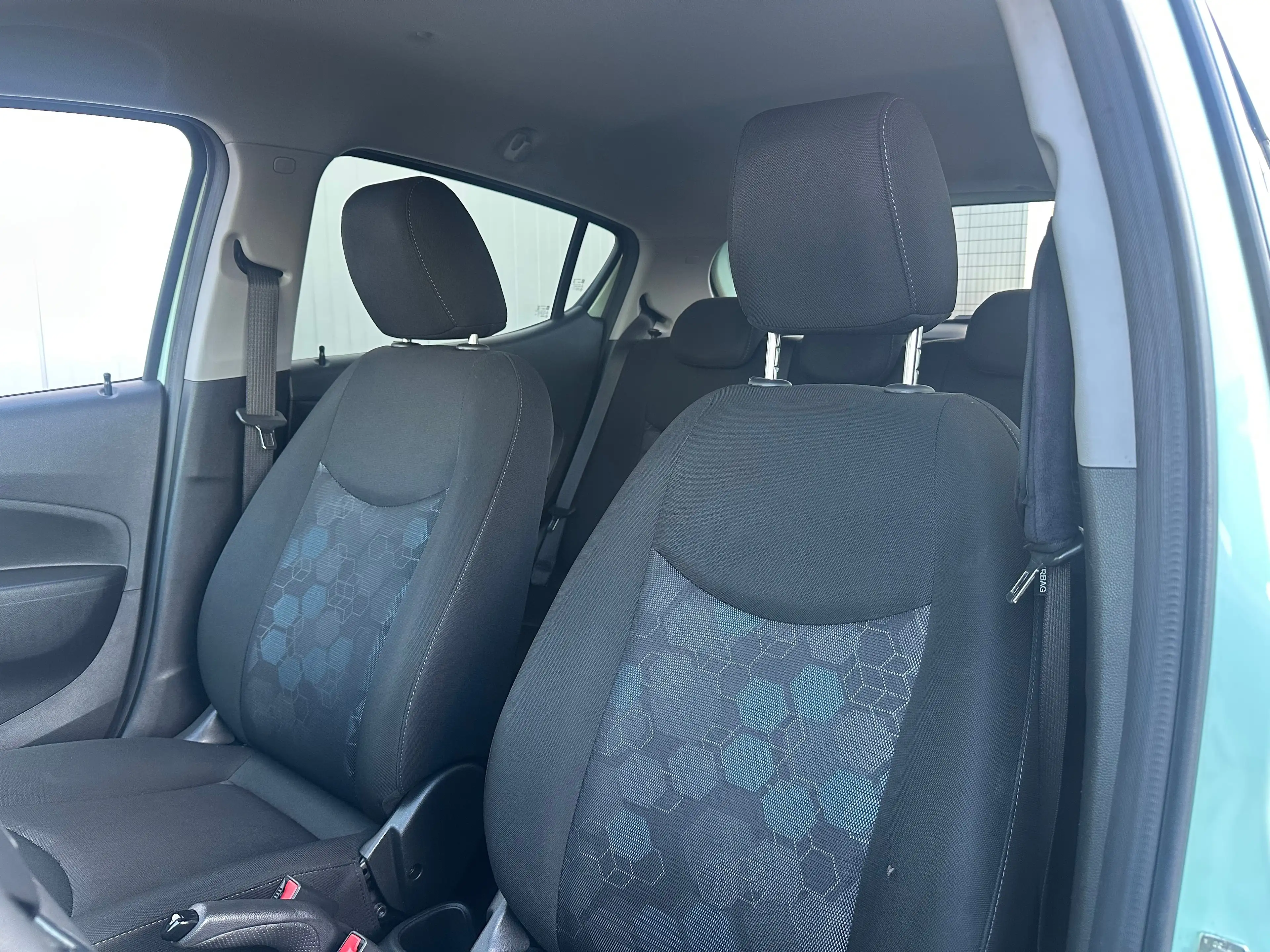 Opel Karl 1.0 Rocks Online Edition — photo 4