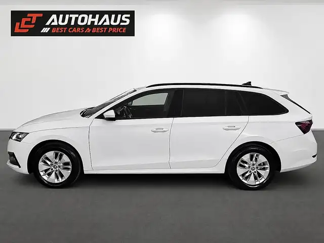 Skoda Octavia view 2