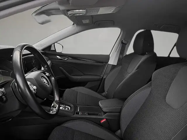 Skoda Octavia view 7