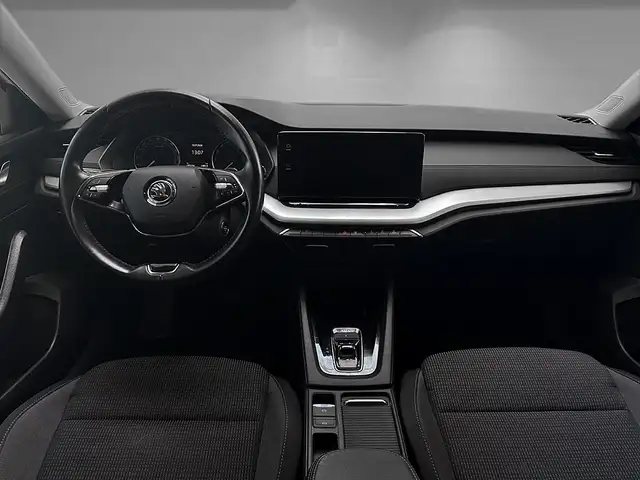 Skoda Octavia view 9