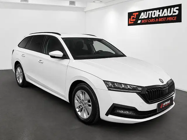 Skoda Octavia view 4