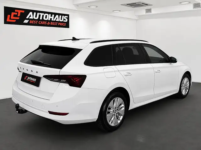 Skoda Octavia view 6