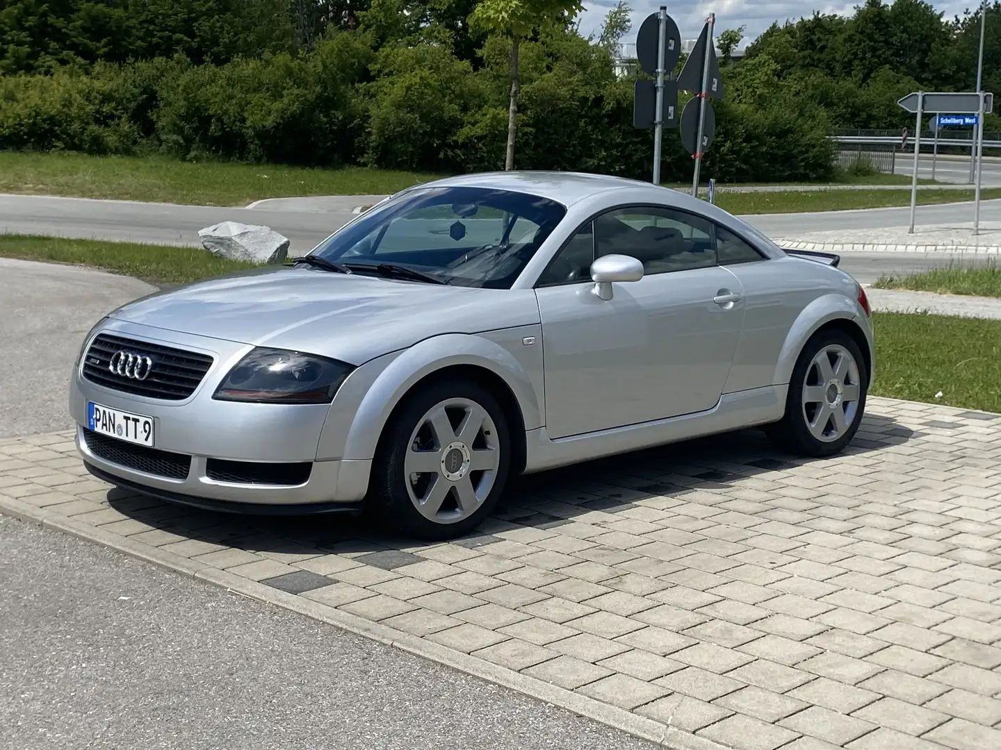 Audi TT Coupe 1.8 T quattro - 1
