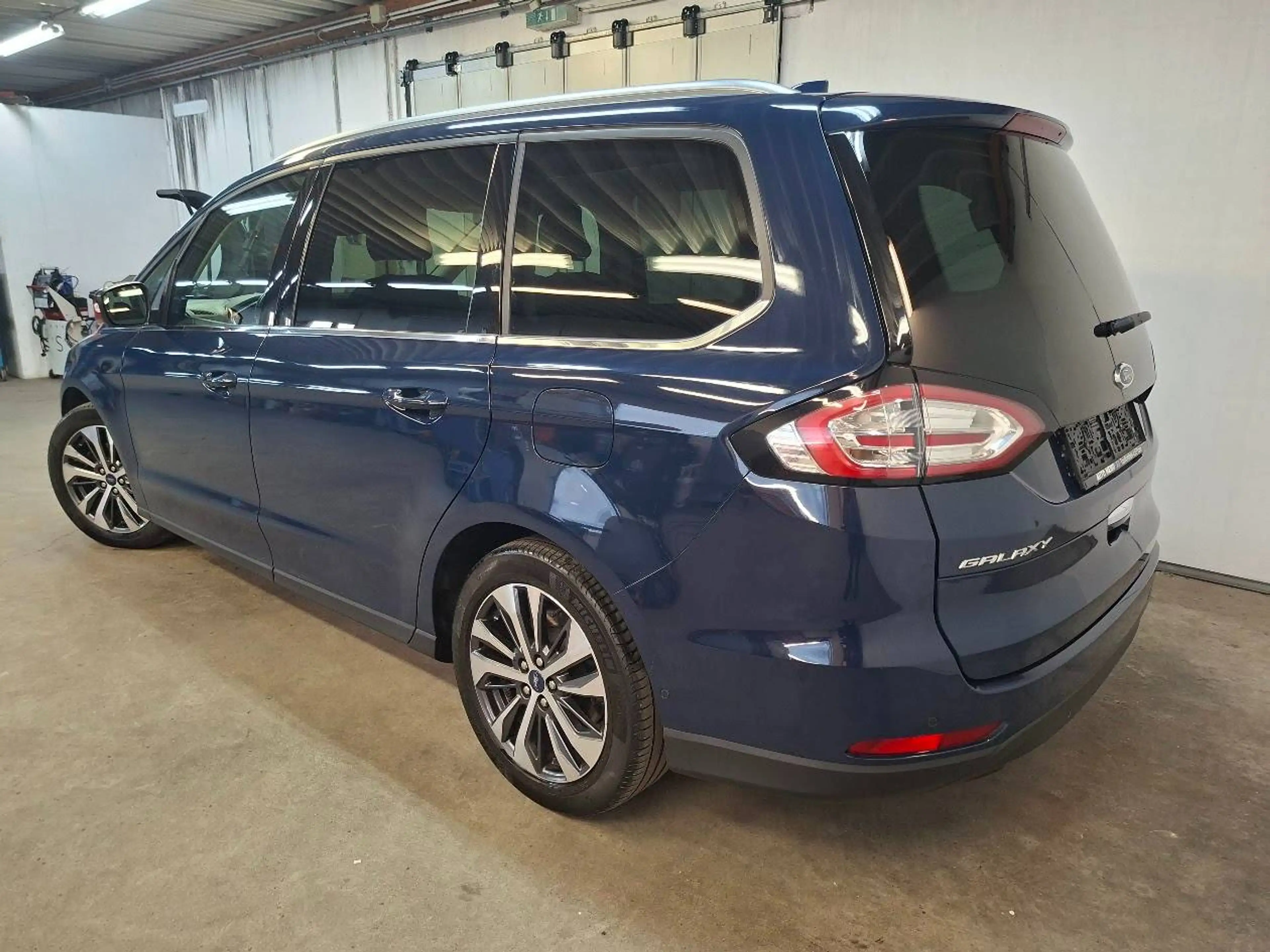 Ford Galaxy 2.0 EcoBlue Aut. Titanium, AHK, 7 Sitze, ACC, LED, Panorama — photo 3