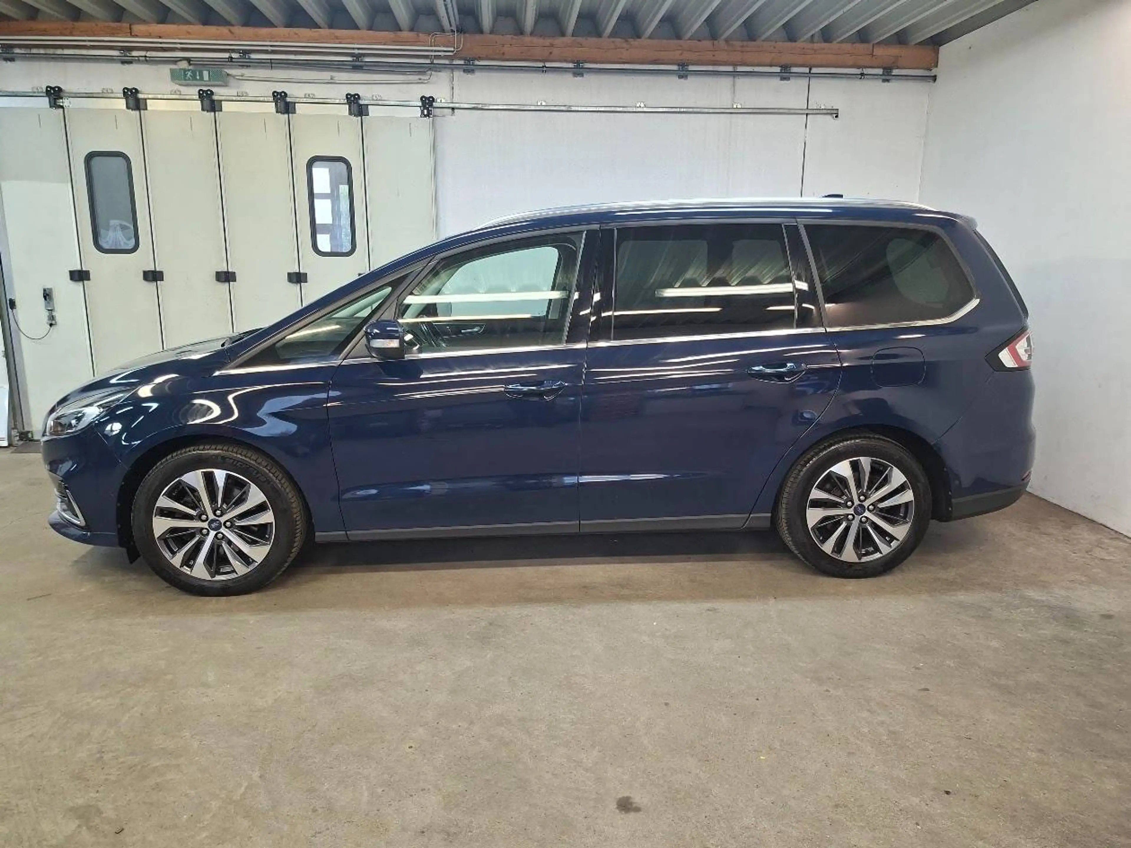Ford Galaxy 2.0 EcoBlue Aut. Titanium, AHK, 7 Sitze, ACC, LED, Panorama — photo 2