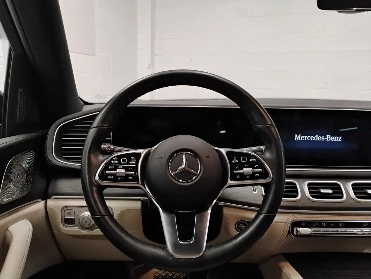 Mercedes-Benz GLE снимка Mercedes-Benz GLE