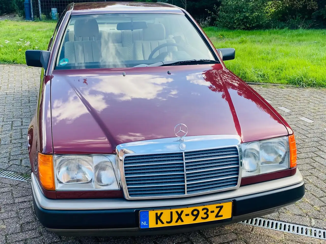 Mercedes-Benz 200 (W124) 300 CE, foto 3