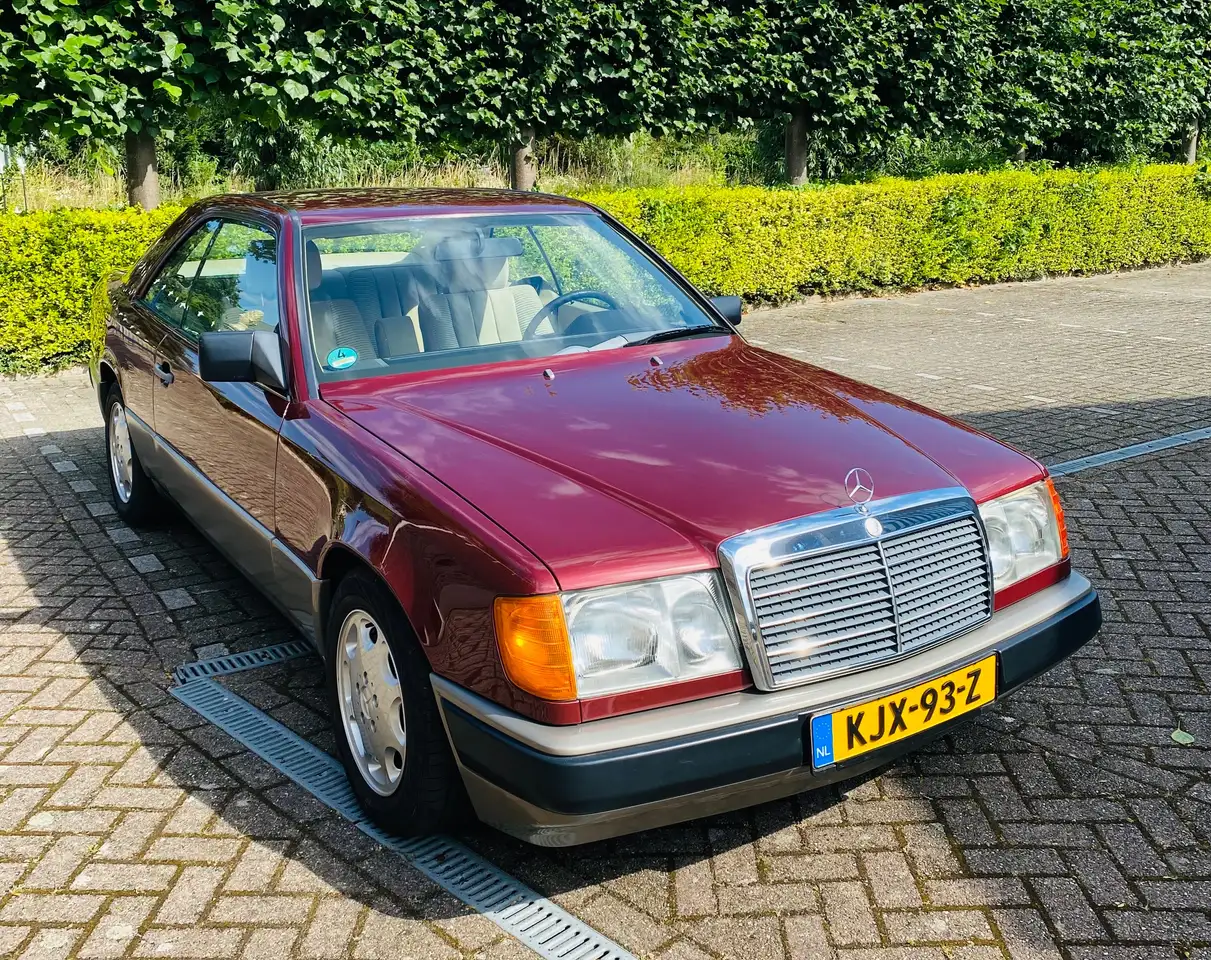 Mercedes-Benz 200 (W124) 300 CE, foto 5