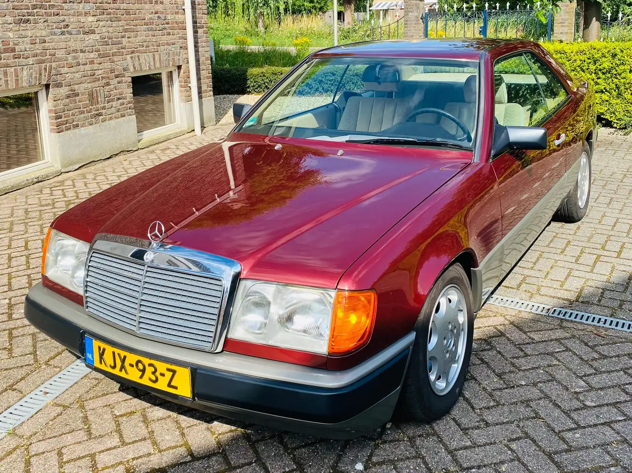 Mercedes-Benz 200 (W124) 300 CE, foto 6