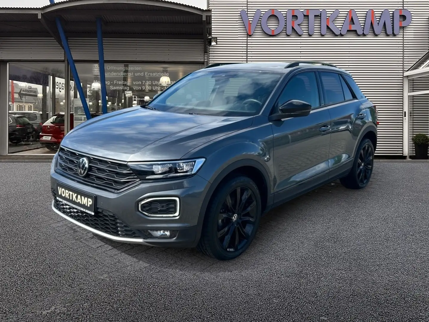 Volkswagen T-Roc 1.5 TSI DSG Sport Black Style Kamera/LED Grijs - 2