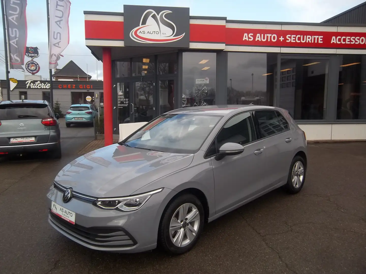 Volkswagen Golf VIII 5P 2.0 SCR TDi 115cv Life DSG Grijs - 1