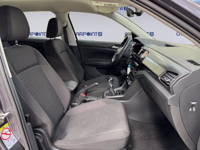 Volkswagen T-Cross view 16