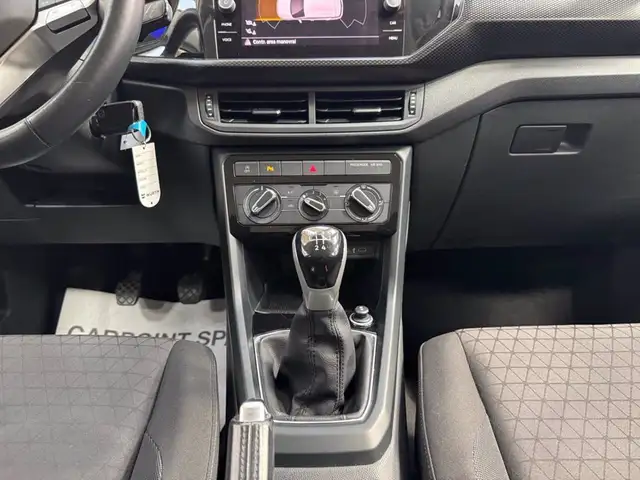 Volkswagen T-Cross view 12