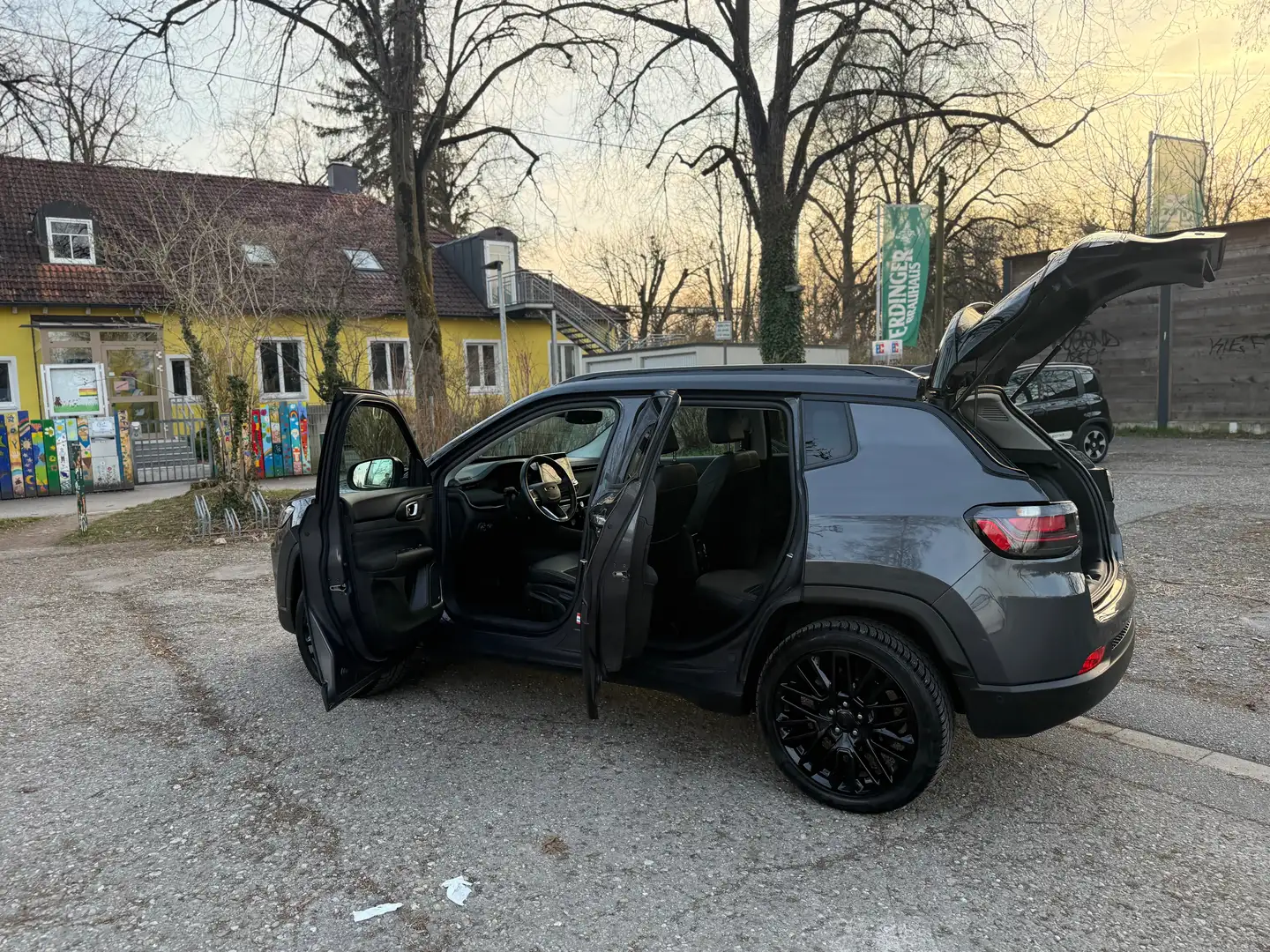 Jeep Compass Compass 1.5 Multiair (RED) T4 FWD DCT7 e-Hybrid (RED) Silber - 2