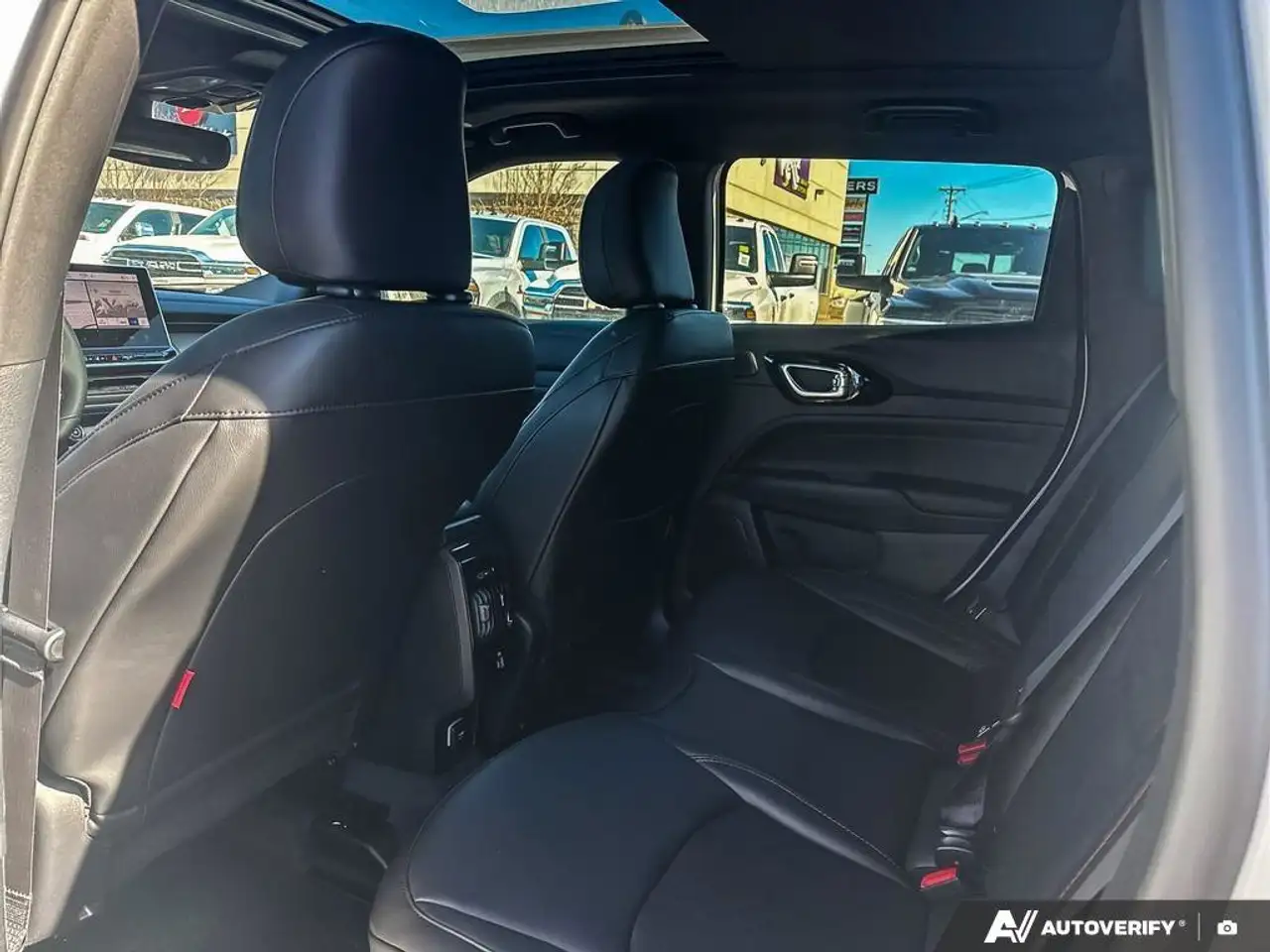 Jeep Compass снимка Jeep Compass
