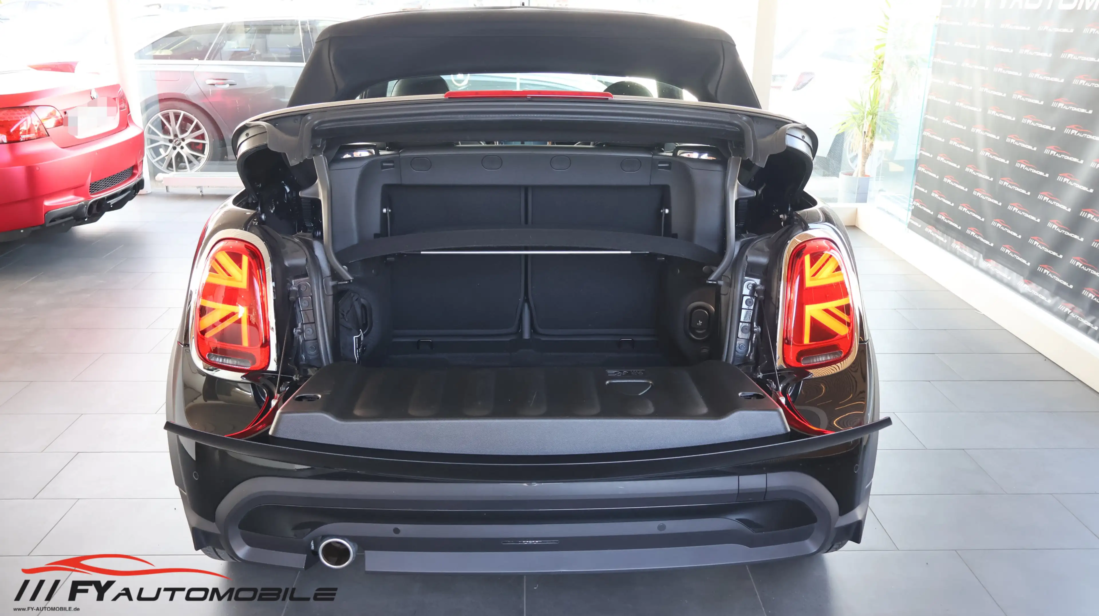MINI Cooper Cabrio Cooper Classic Trim Kamera* Navi* — photo 9