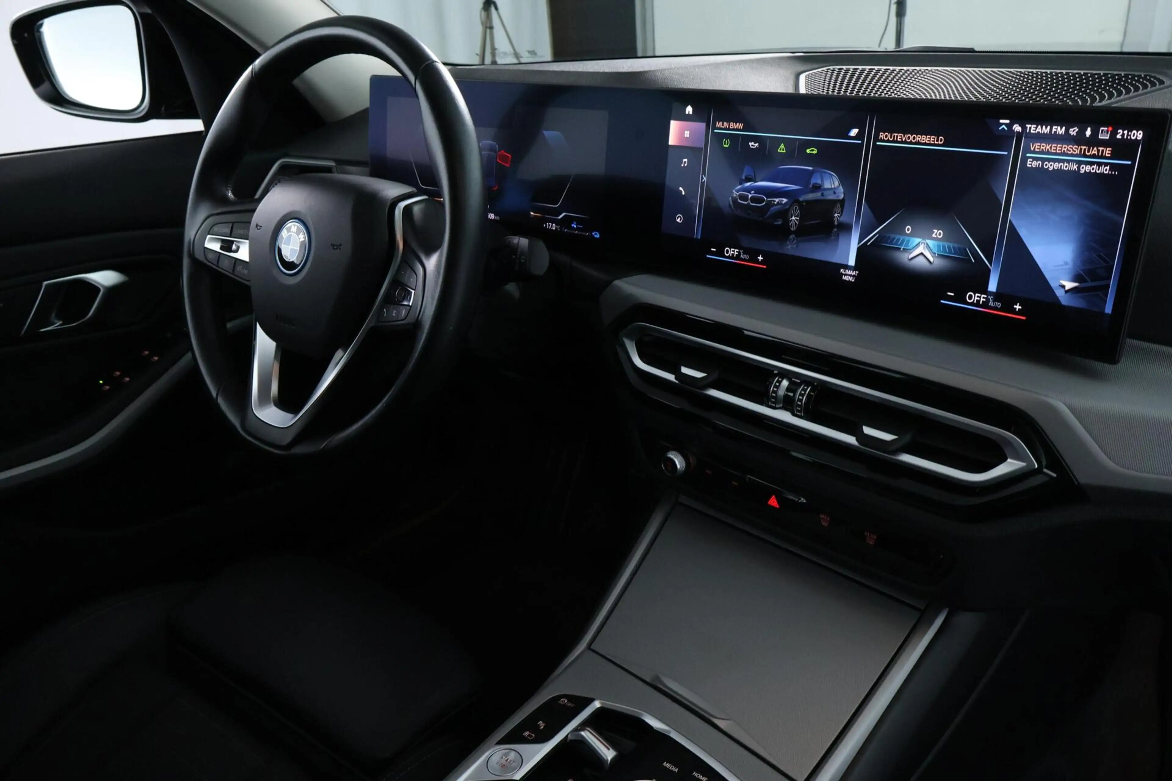 BMW 330 3-serie Touring 330e LCI FACELIFT|LED|292PK|CARPLA — photo 14