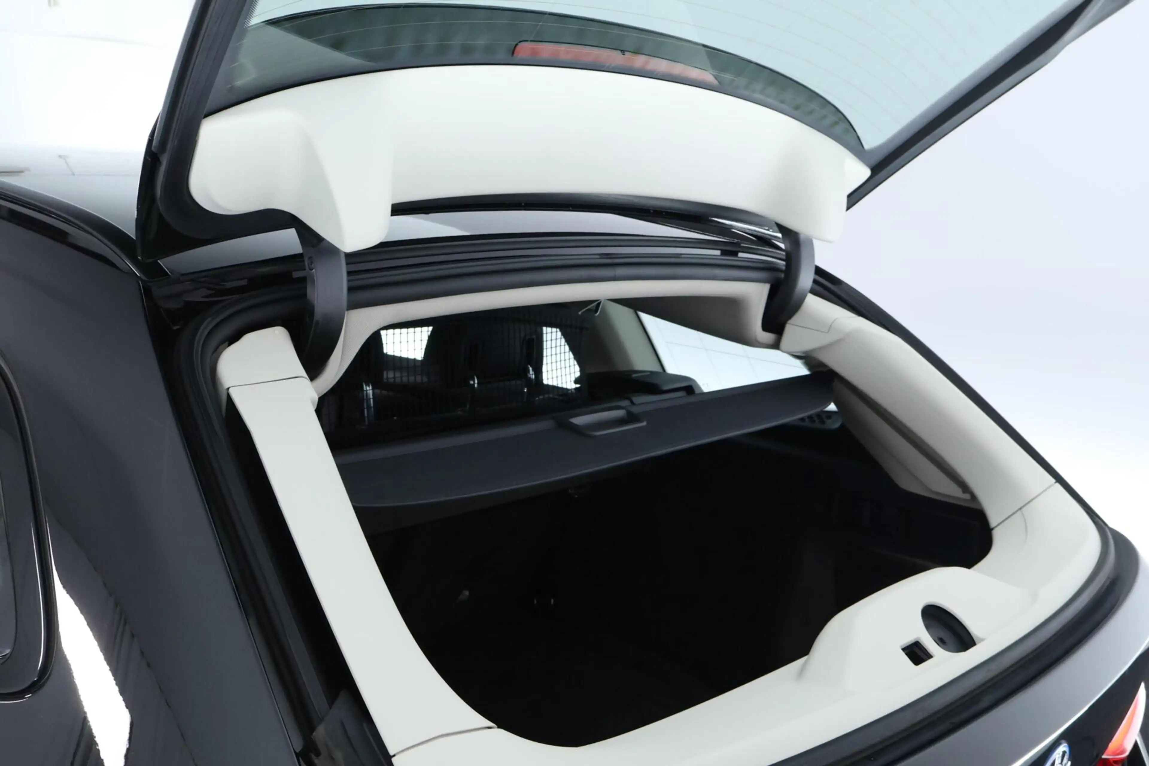 BMW 330 3-serie Touring 330e LCI FACELIFT|LED|292PK|CARPLA — photo 36
