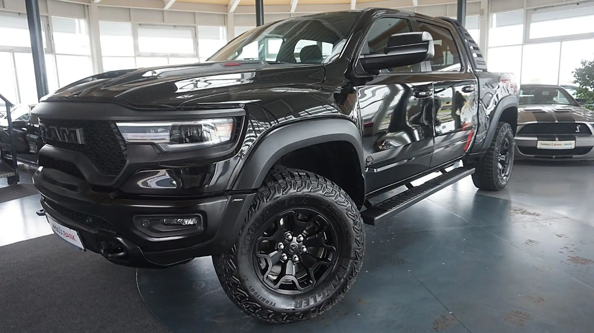 Dodge RAM 1500 TRX Crew Cab 6.2l V8 Digi-Tacho*Rambar Schwarz - 1