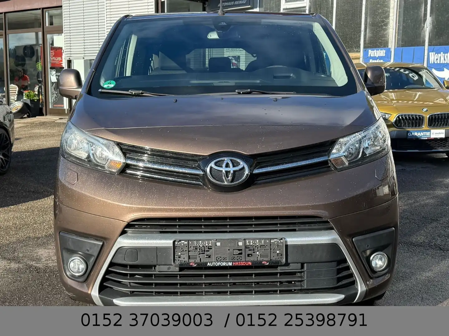 Toyota Proace Verso L1 Family Comfort 8 Sitzer TÜV PDC Braun - 2