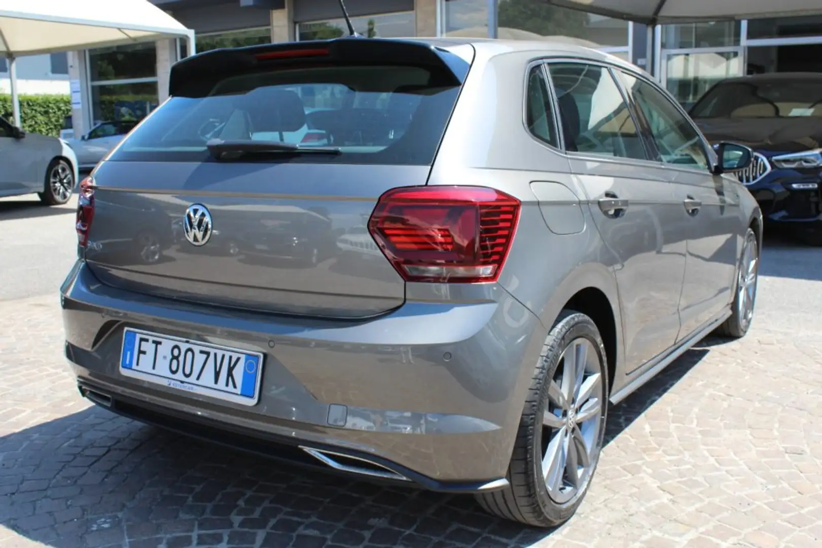 Volkswagen Polo 1.6 TDI 95CV 5p Highline R-LINE Grigio - 2