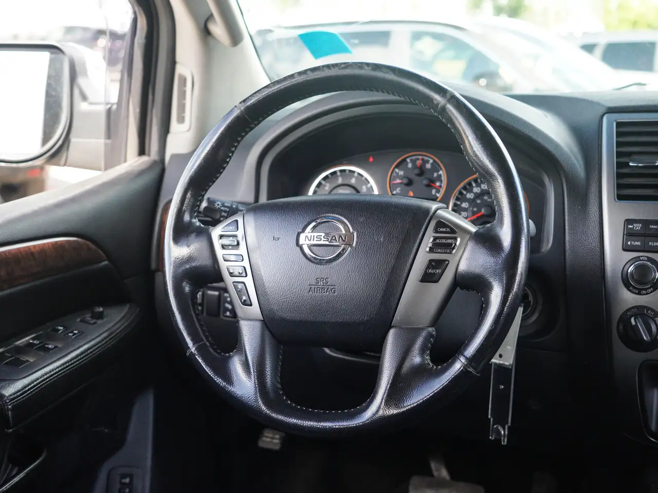 Nissan Armada fotografie Nissan Armada