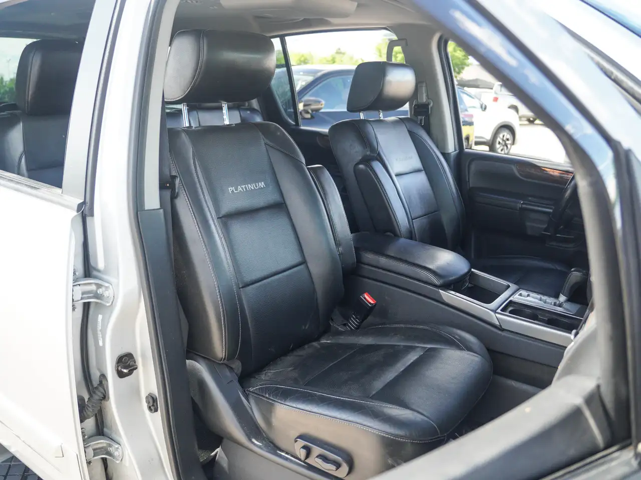 Nissan Armada fotografie Nissan Armada