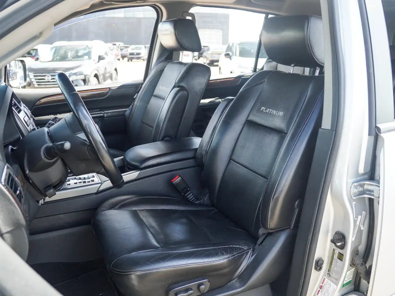 Nissan Armada fotografie Nissan Armada