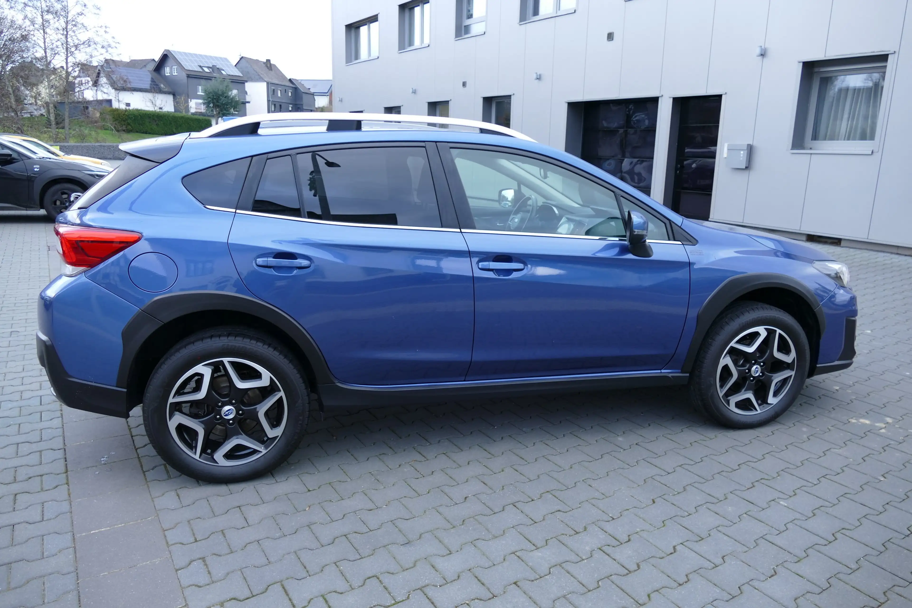Subaru XV 2.0i COMFORT*4X4*AUTOMATIK*156PS*ACC*KLIMA*RFK*LED — photo 4
