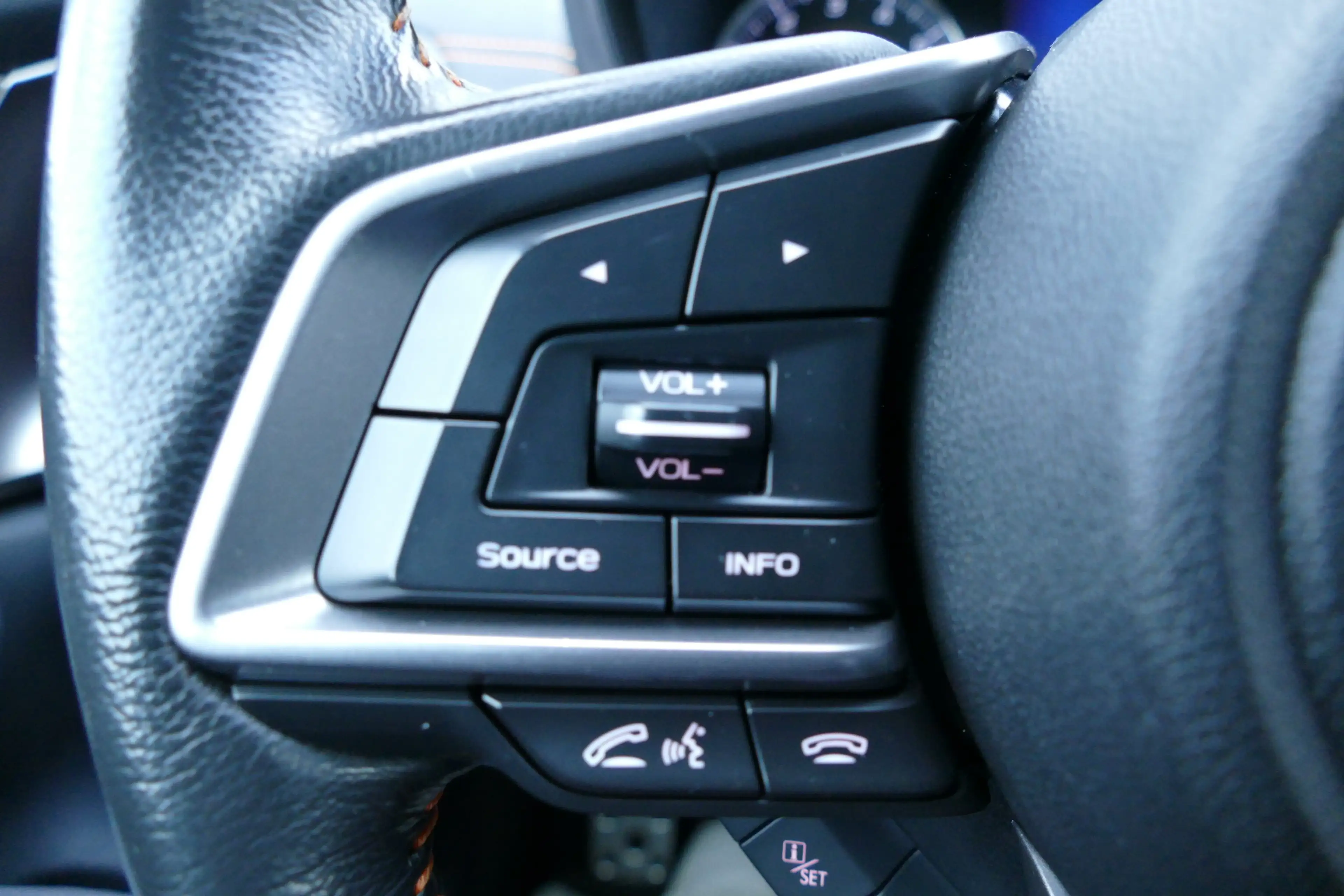 Subaru XV 2.0i COMFORT*4X4*AUTOMATIK*156PS*ACC*KLIMA*RFK*LED — photo 15