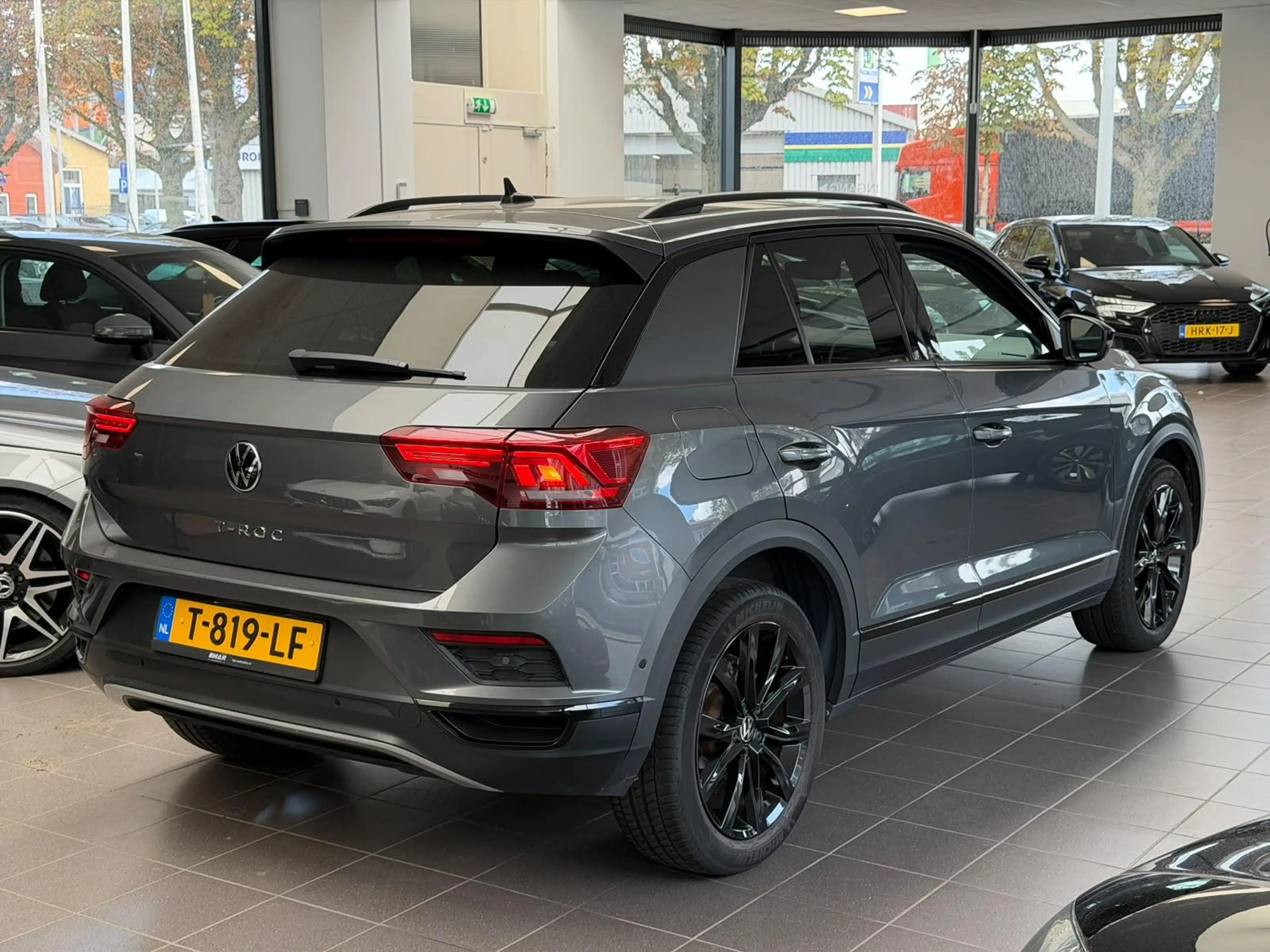 Volkswagen T-Roc 1.5 TSI Sport Business R-Line / Led / CarPlay / Na — photo 4